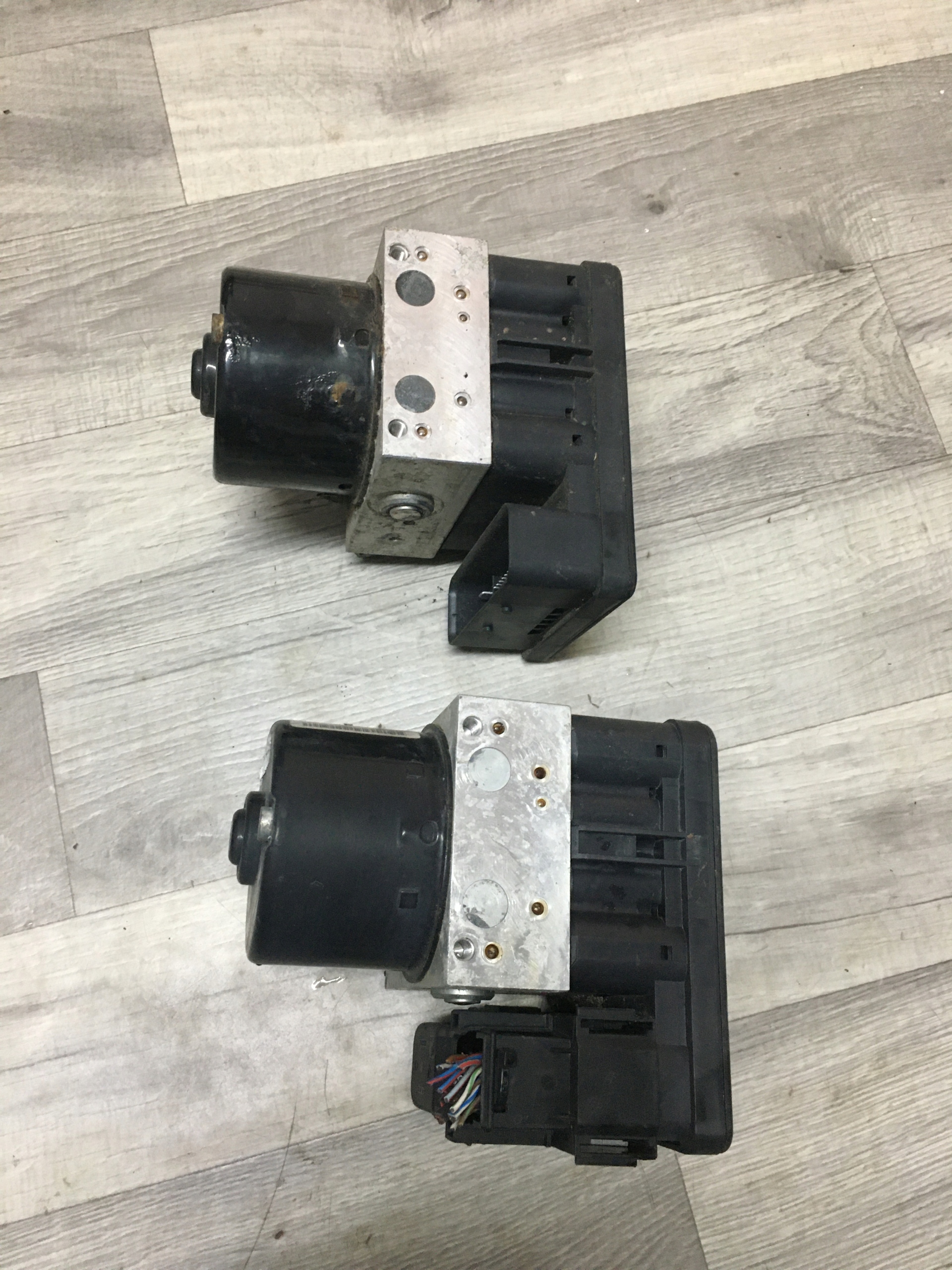 FORD c-max 1.8 b насос ABS 8M512C405EA