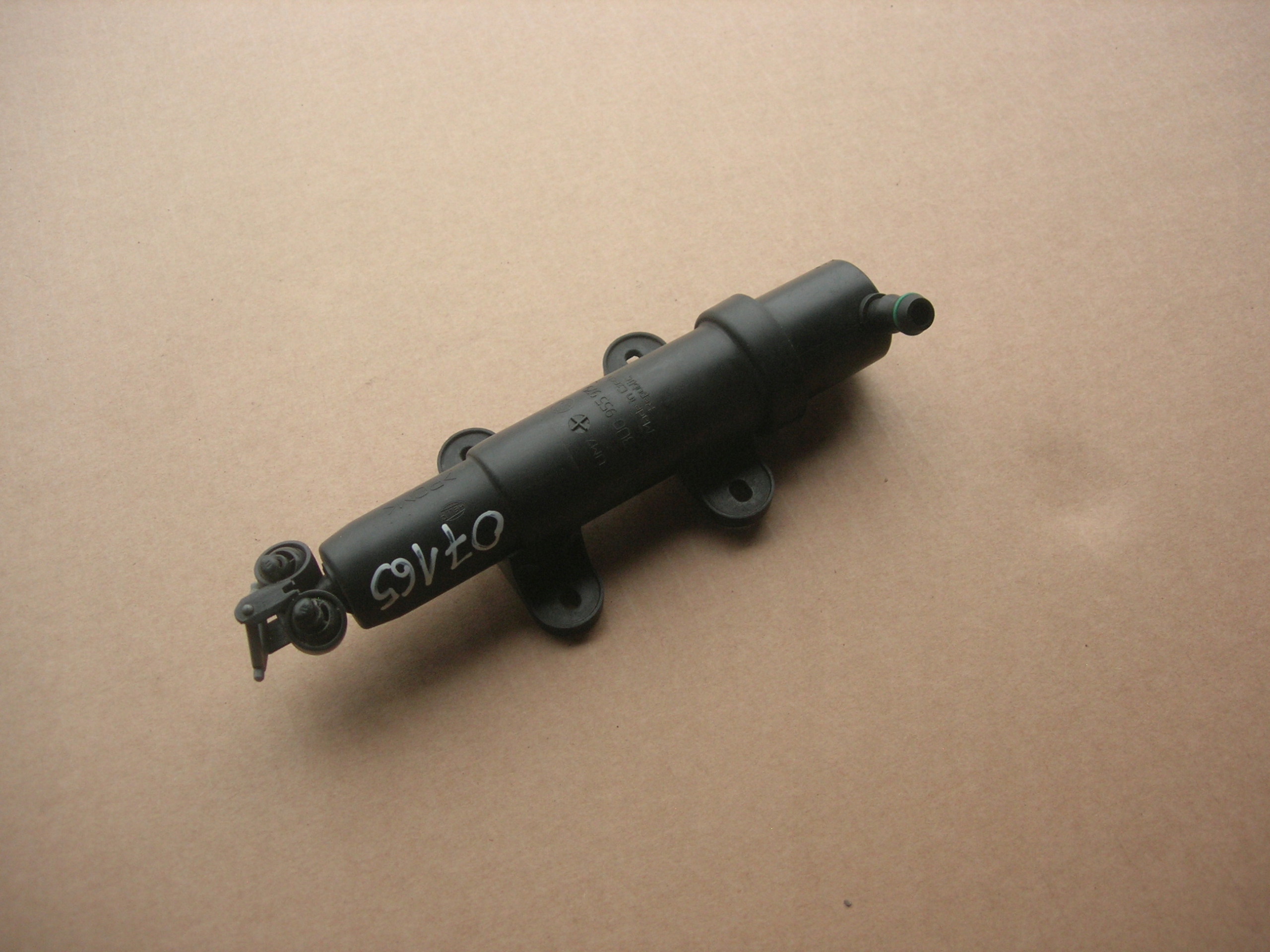 SPRYSKIWACZ REFLEKTORA L SKODA SUPERB II 3U0955979