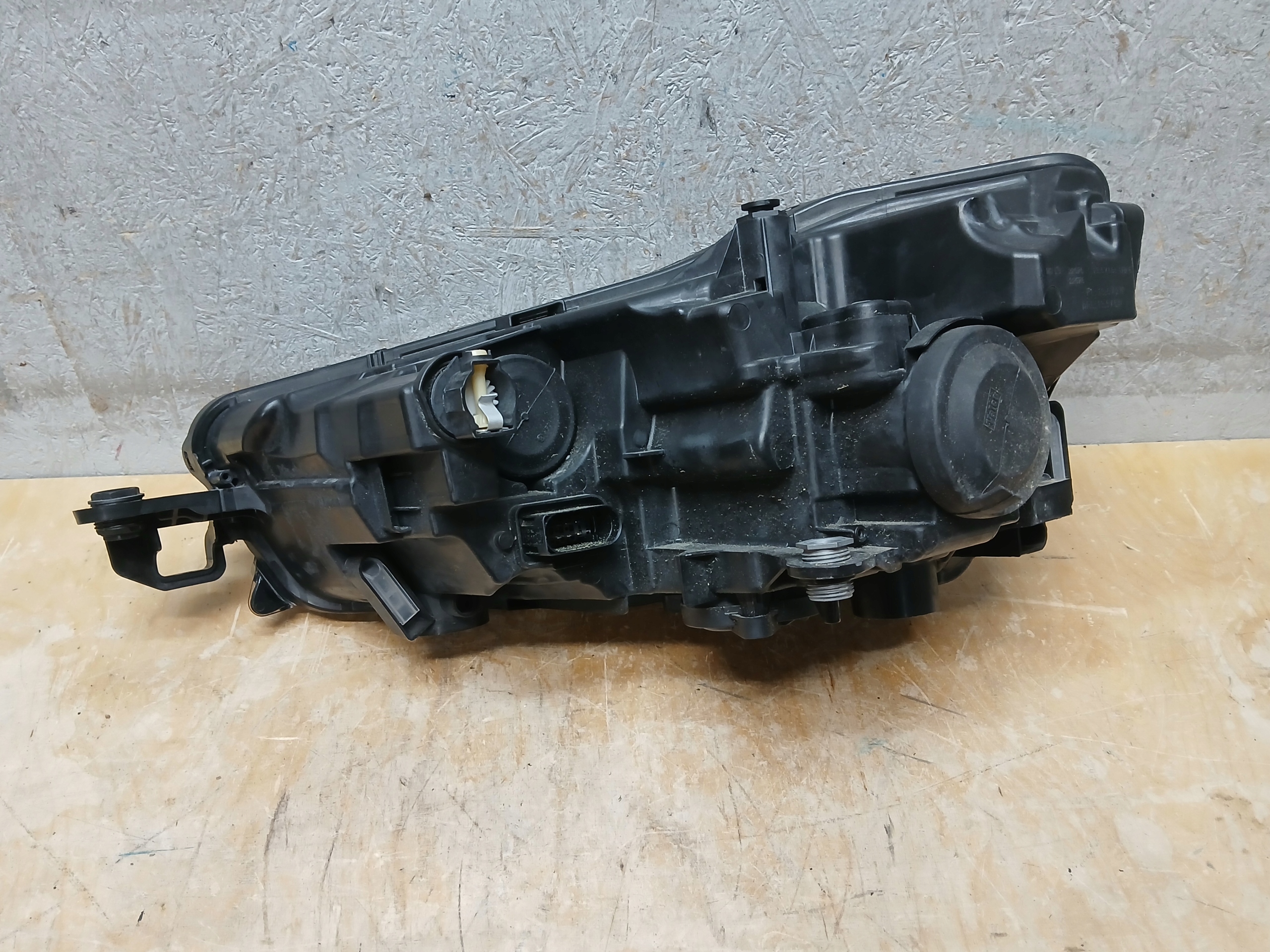light front right SKODA SCALA FULL LED 657941016