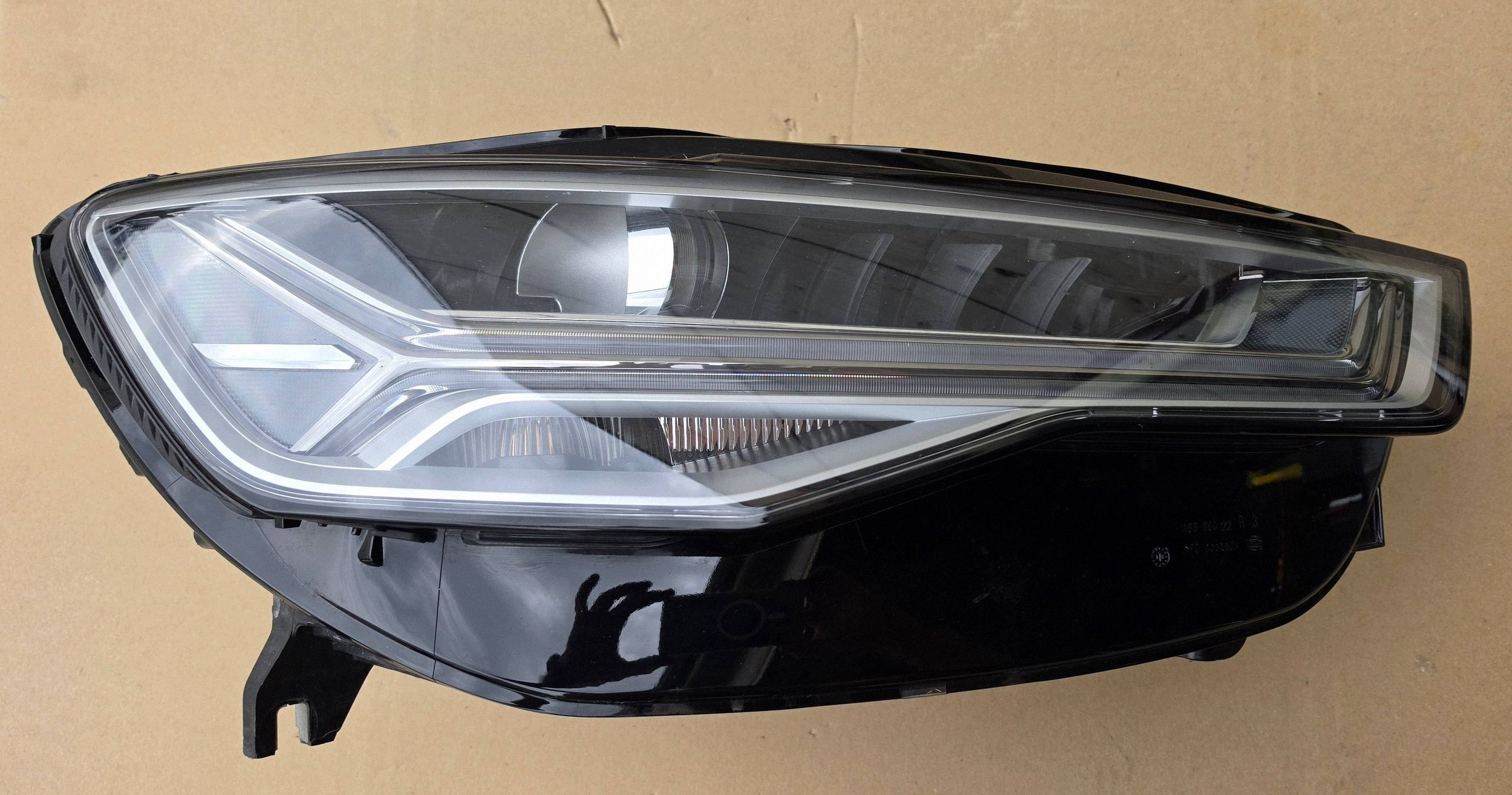 Audi A6 S6 C7 4G matrix lift 4G0941036 Reflektor