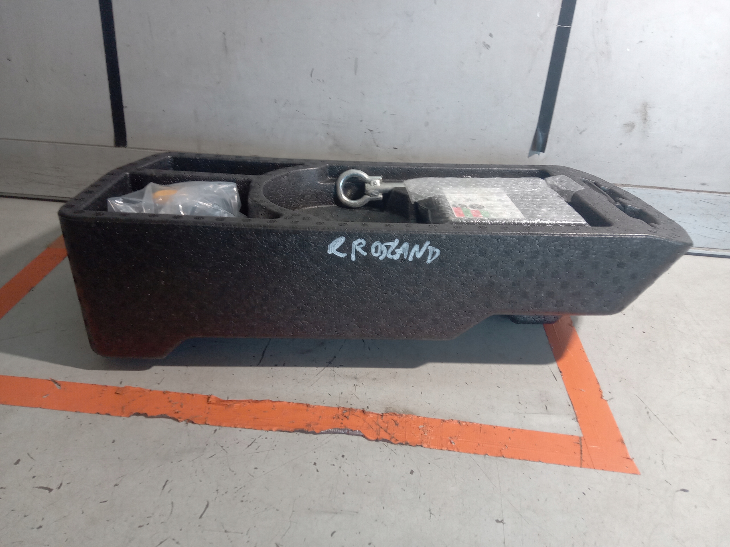 OPEL CROSSLAND X WKLAD STYROPIAN UCHO KOMPRESOR