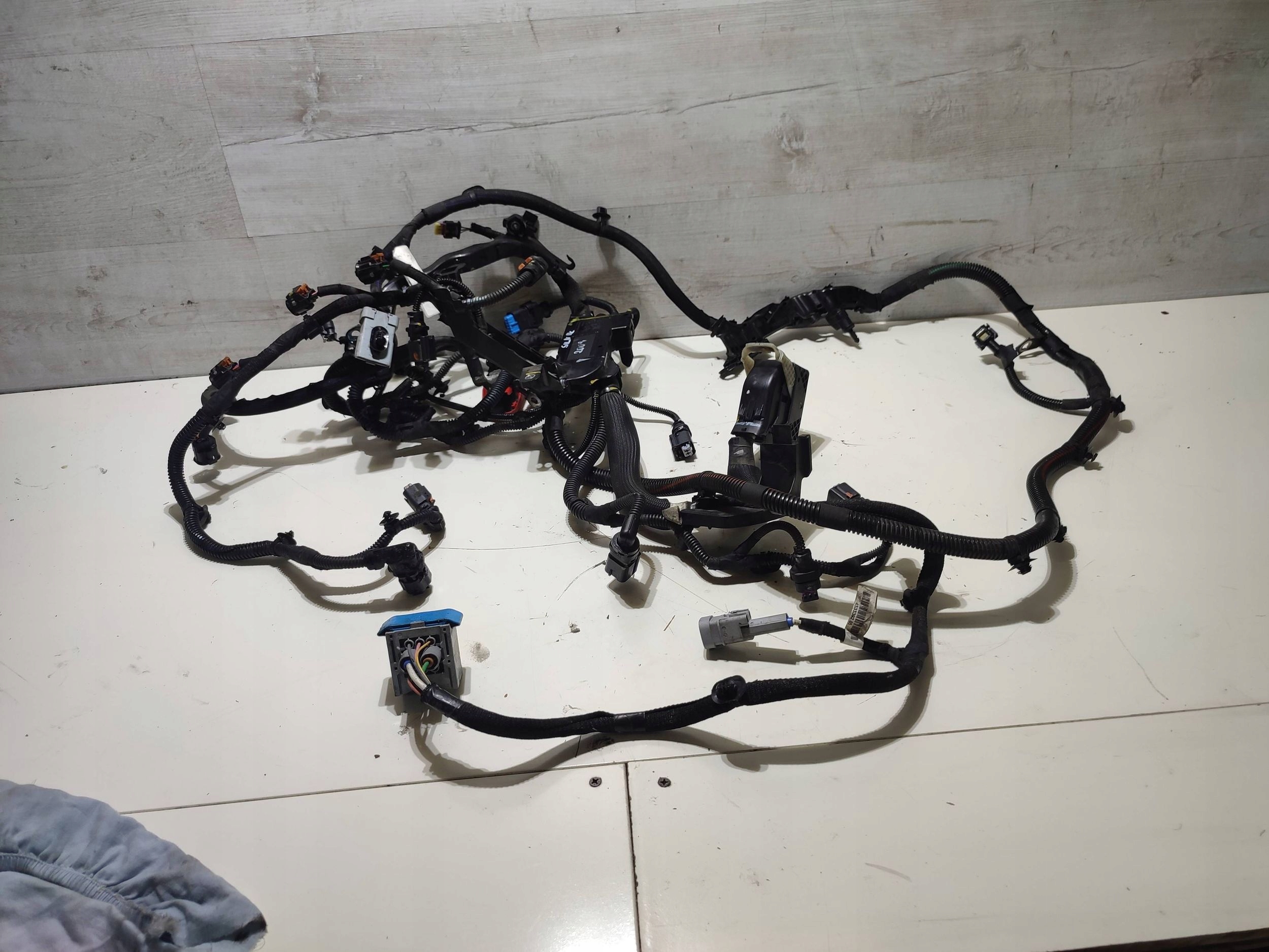 Peugeot 2008 II 2020 bundle przewodow of the engine
