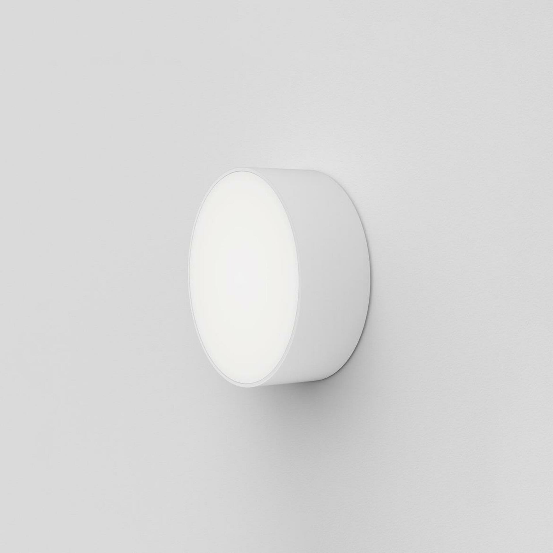 Astro Kea 150 Round biele nástenné Led svietidlo IP65 8,1 W 3000K 150mm