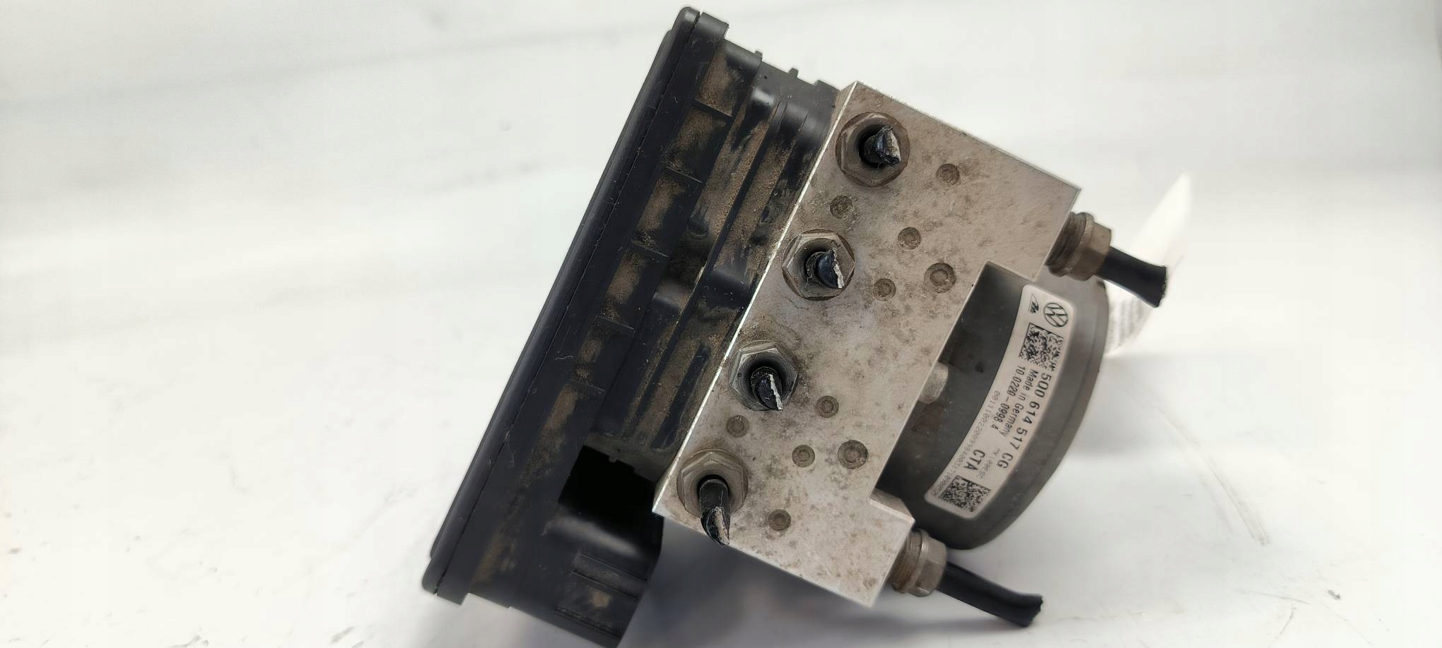pump ABS brake 5Q0614517CG SKODA SUPERB III