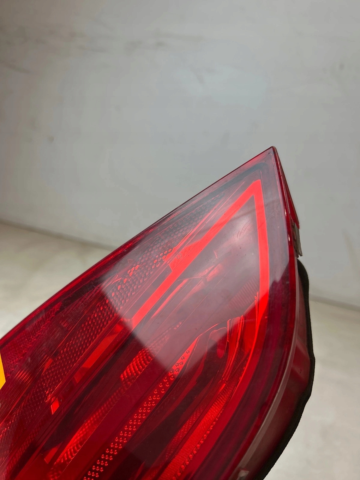 light rear part rear right to the bonnet Audi A4 B8 Kombi