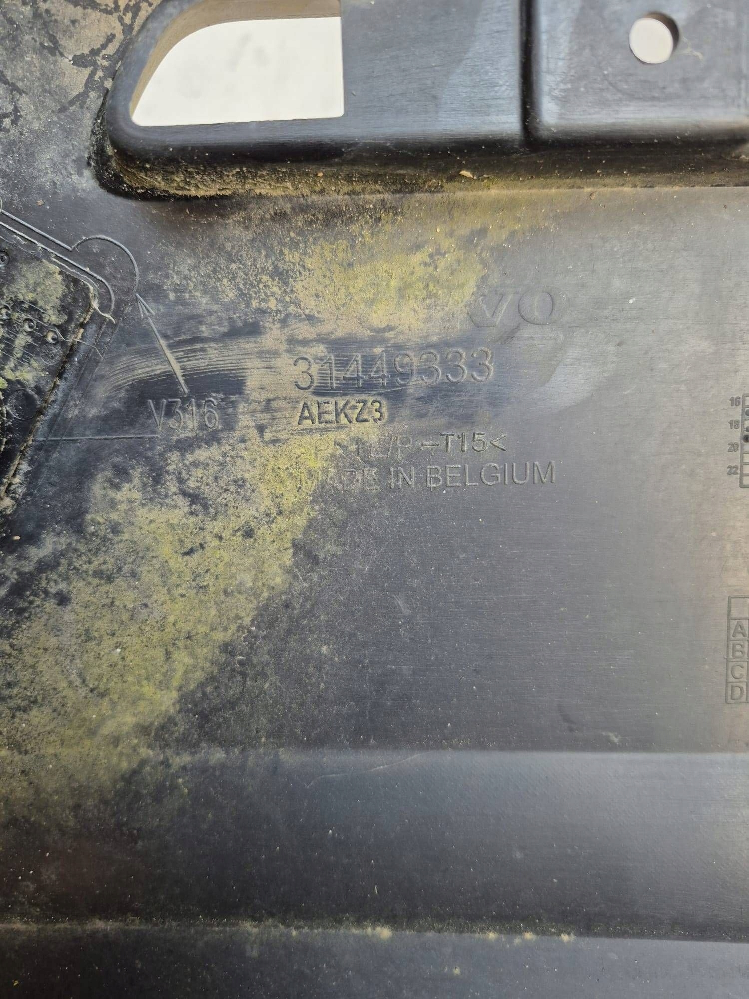 VOLVO XC40 17-> bumper rear part rear 4XPDC