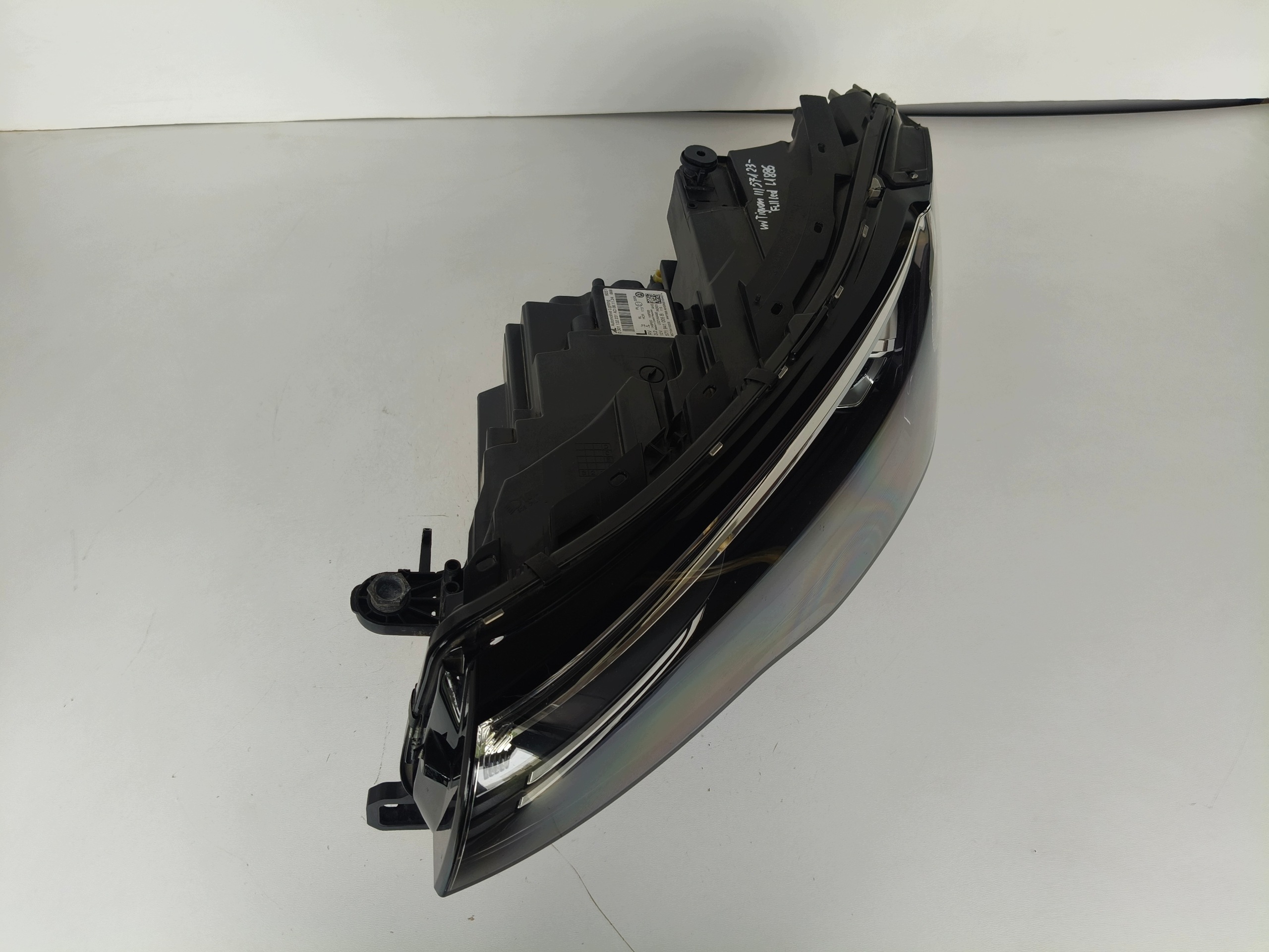 light left REFLEKTOR VW TIGUAN III 571 23- FULL LED
