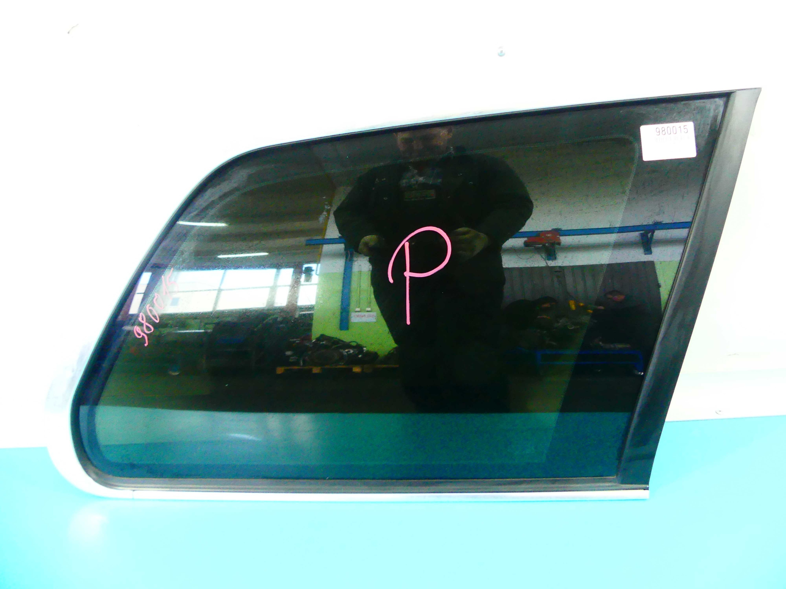 SZYBA KAROSERYJNA TYŁ PRAWA VOLVO XC90 I 02-14