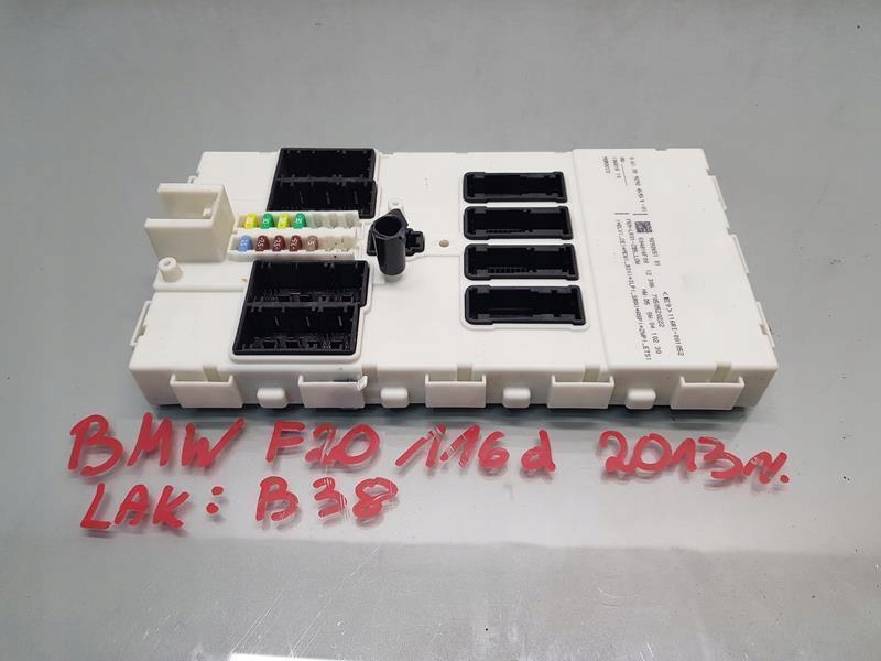 SKRZYNKA BEZPIECZNIKÓW BMW F20 2.0 D 929265101