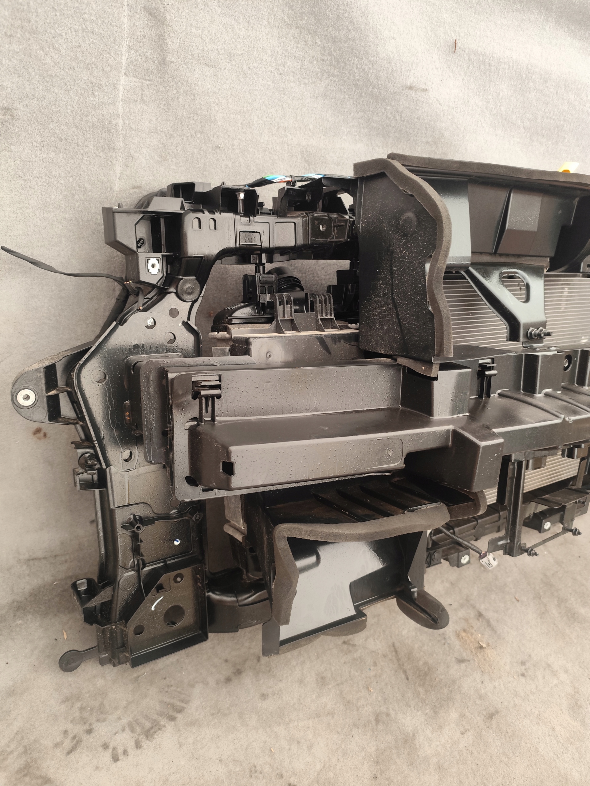 NISSAN JUKE II support panel for radiators radiator DEMONTAZ