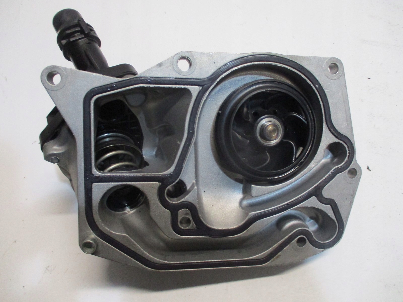 Pompa WODY BMW 3 F30 8514458