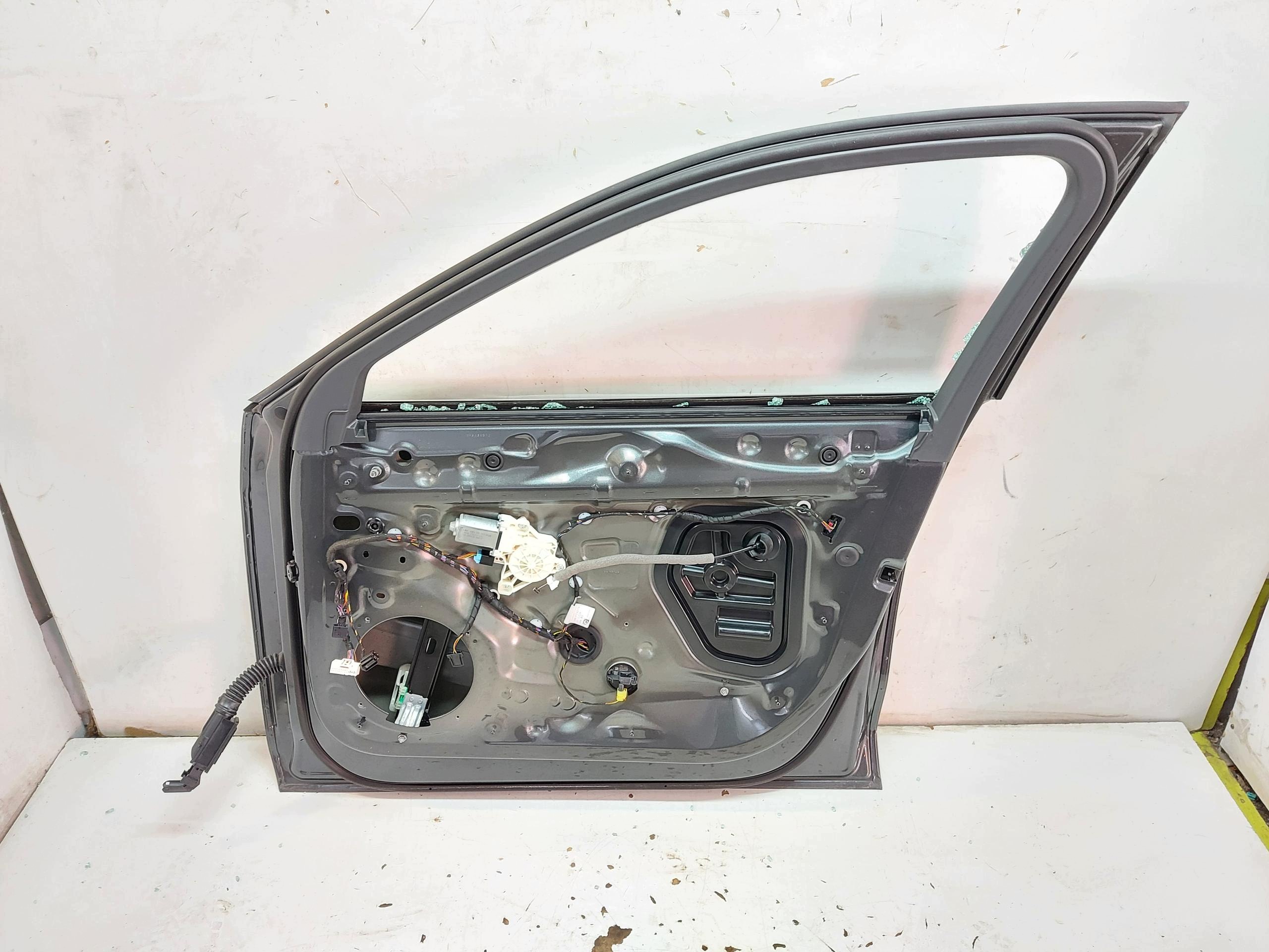 AUDI A5 8B3 AVANT door front right handle mouldings lift LZ7S