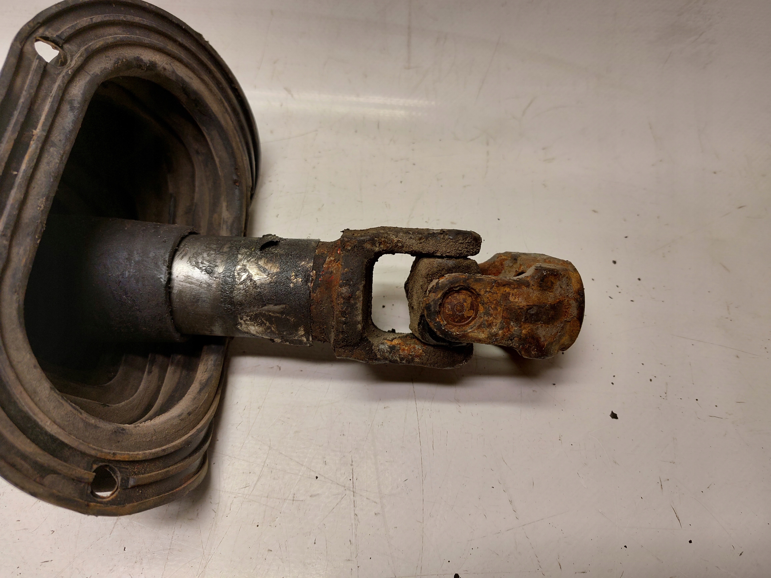 IVECO EUROCARGO II bar steering wheel cross
