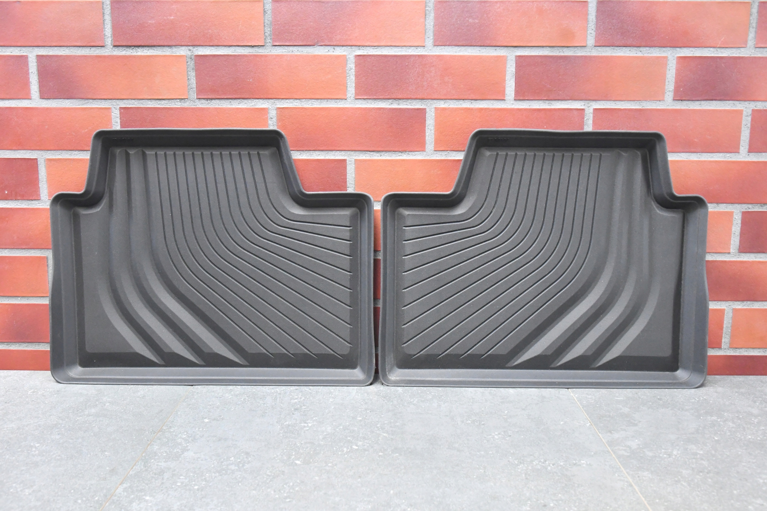 mats rear. rubber BMW 3 G20 G21 ORYGINALNE 0km 2462751
