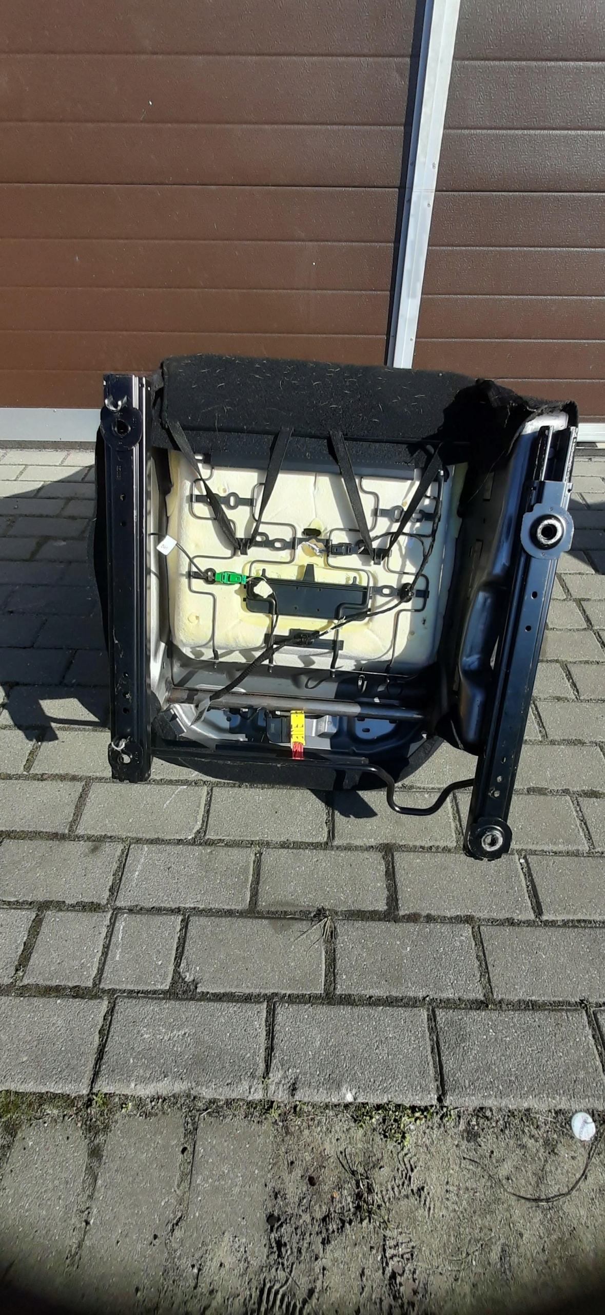 кресло пассажира правый передний Dacia SANDERO III