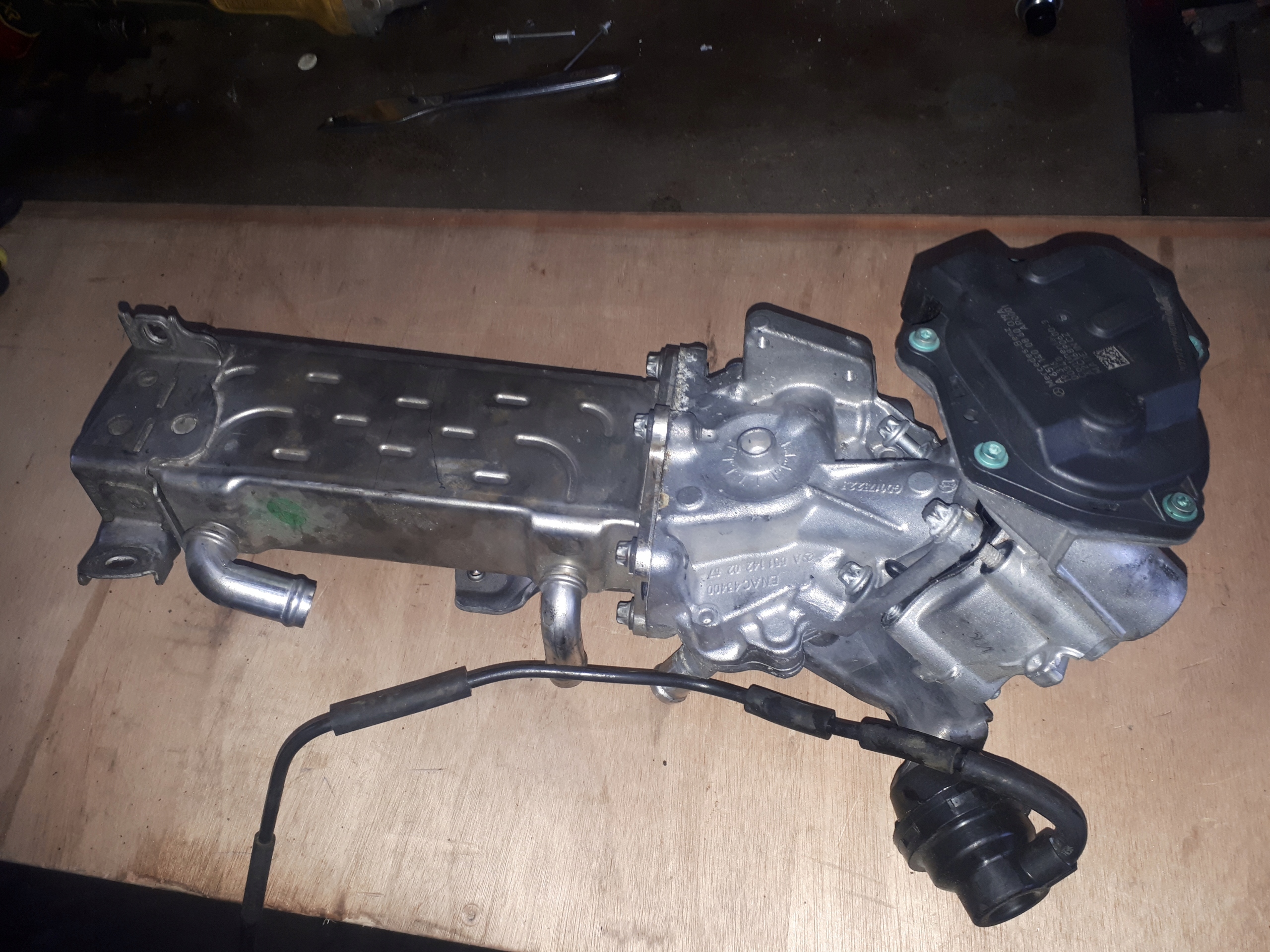 MERCEDES SPRINTER 907 2.2 CDI CHŁODNICA SPALIN EGR ORYGINAŁ CHŁODNICZKA