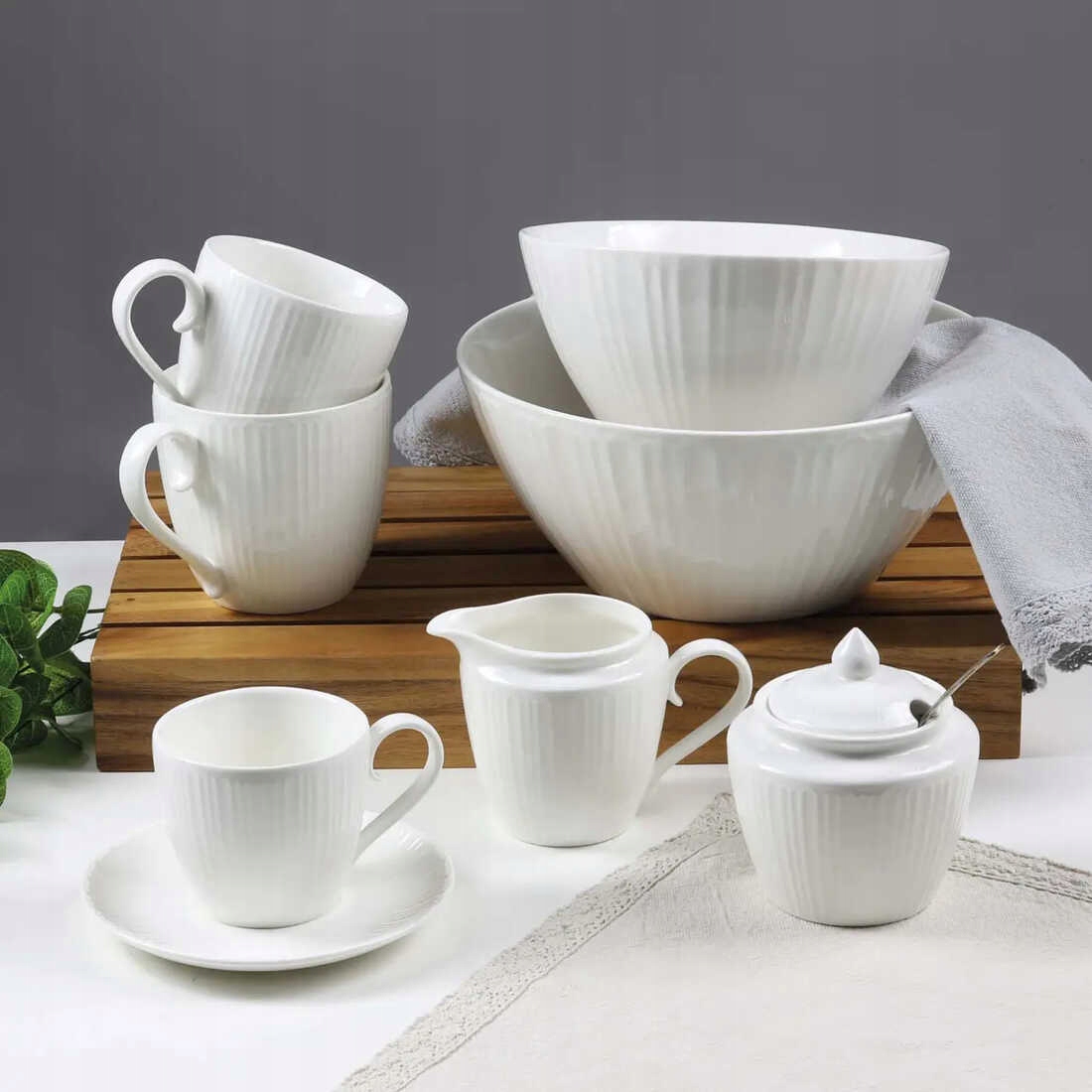 SPODEK PORCELANOWY PERLA AMBITION 14 CM BIAŁY Marka Ambition