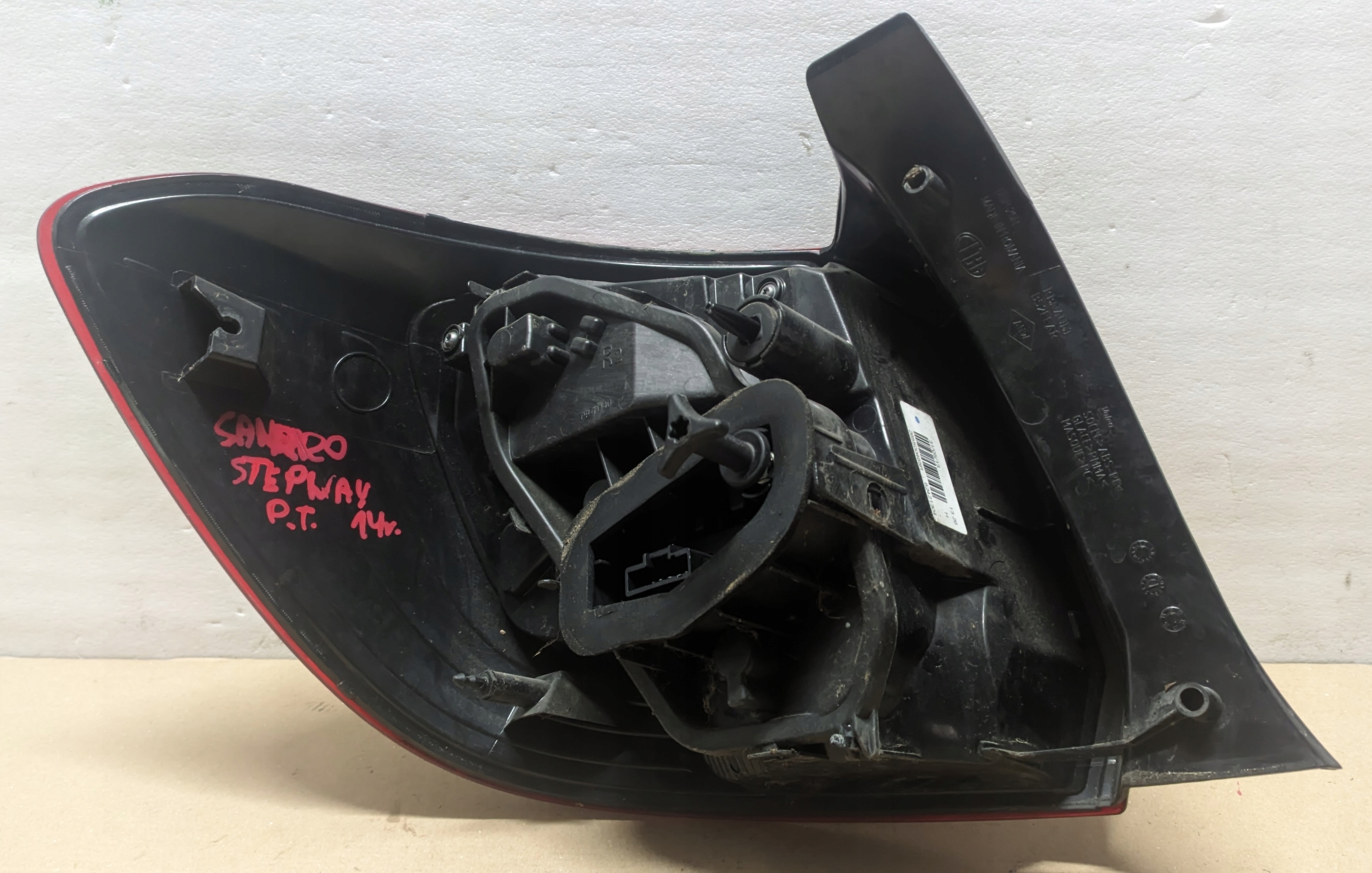 DACIA SANDERO II STEPWAY 13R light right rear part 265500465R