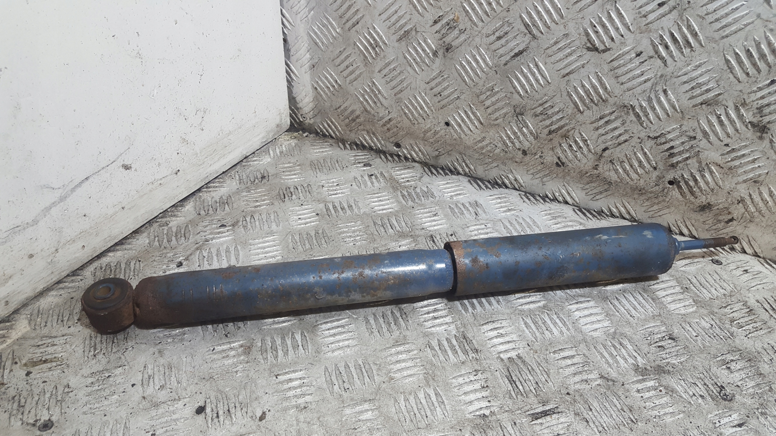 Stoßdämpfer heck hinten BMW E10 1602