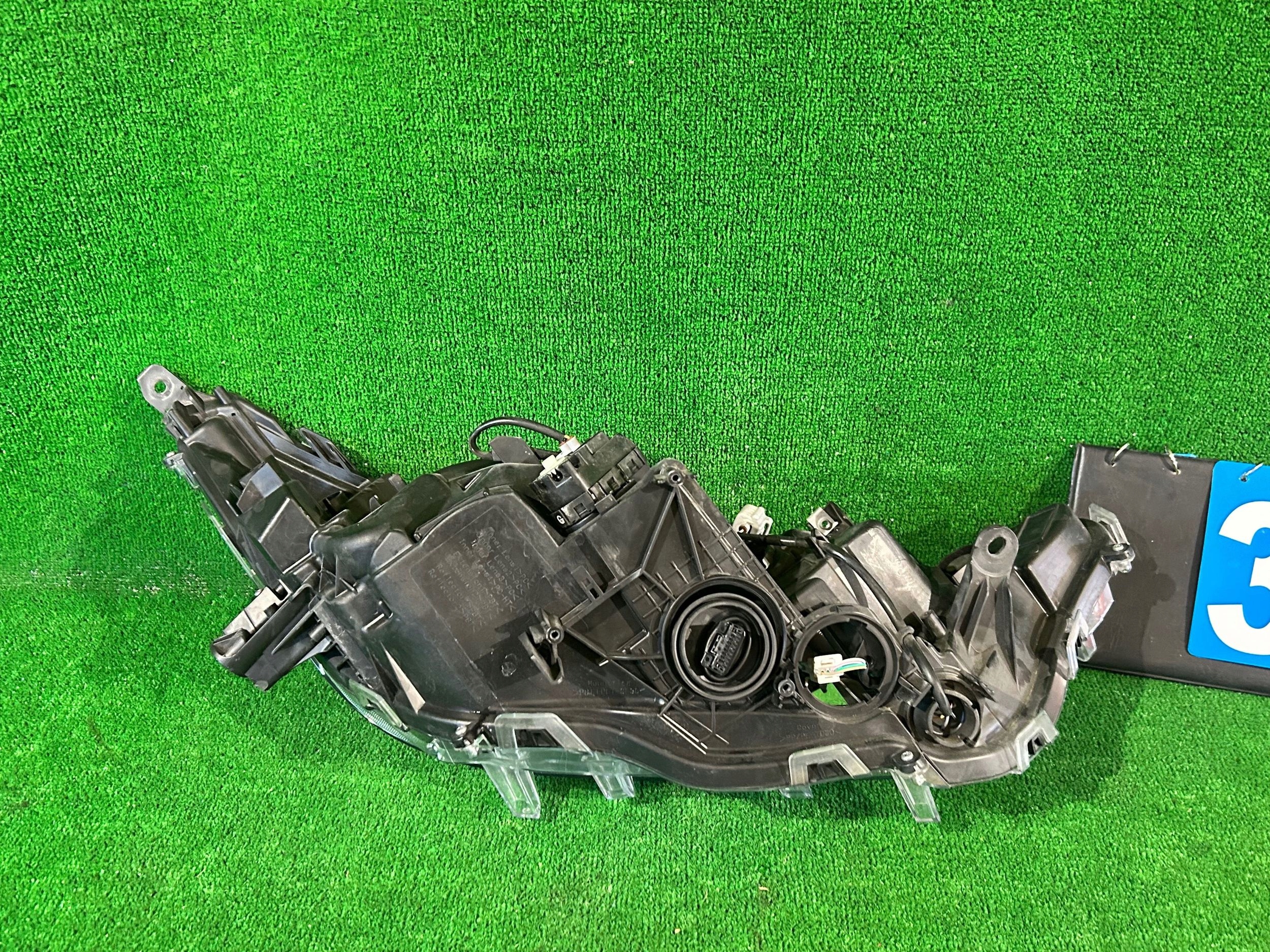 REFLEKTOR left TOYOTA RAV4 V FULL LED nr:312