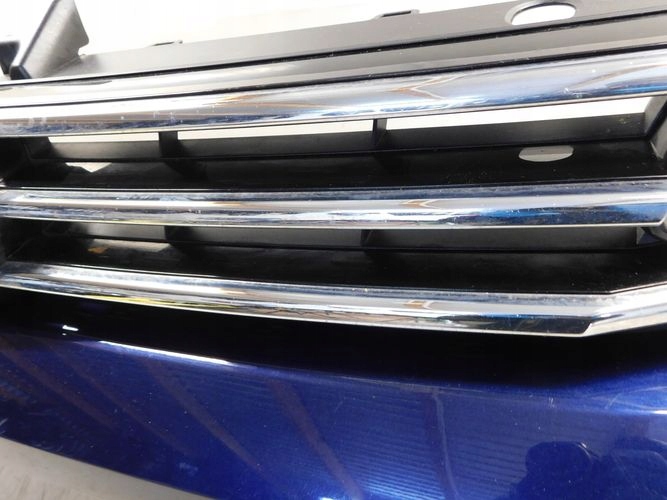 VW TOURAN 15- front bumper front