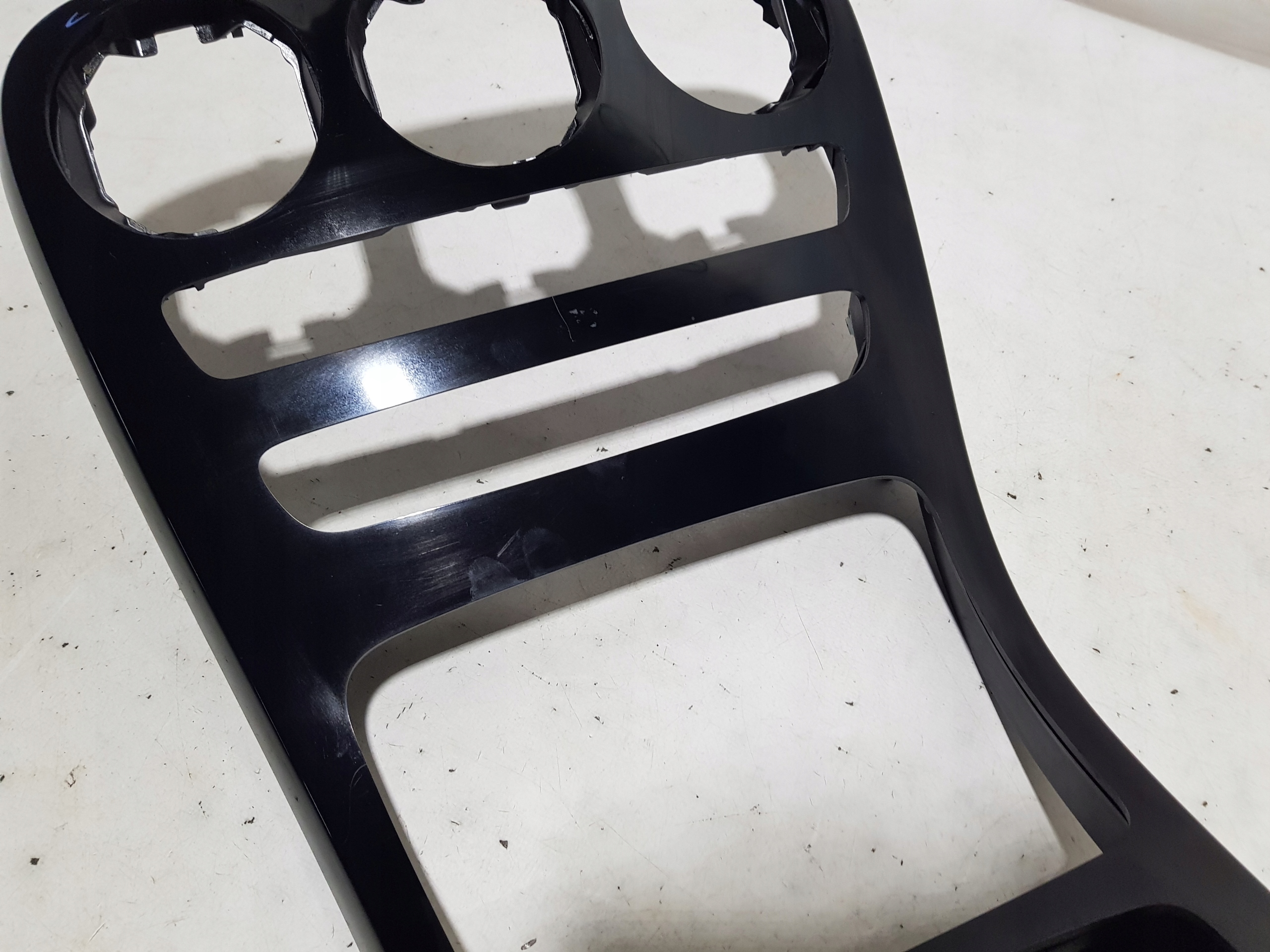 MERCEDES GLC W253 X253 DEKOR frame TUNELU PODLOKIETNIKA console central