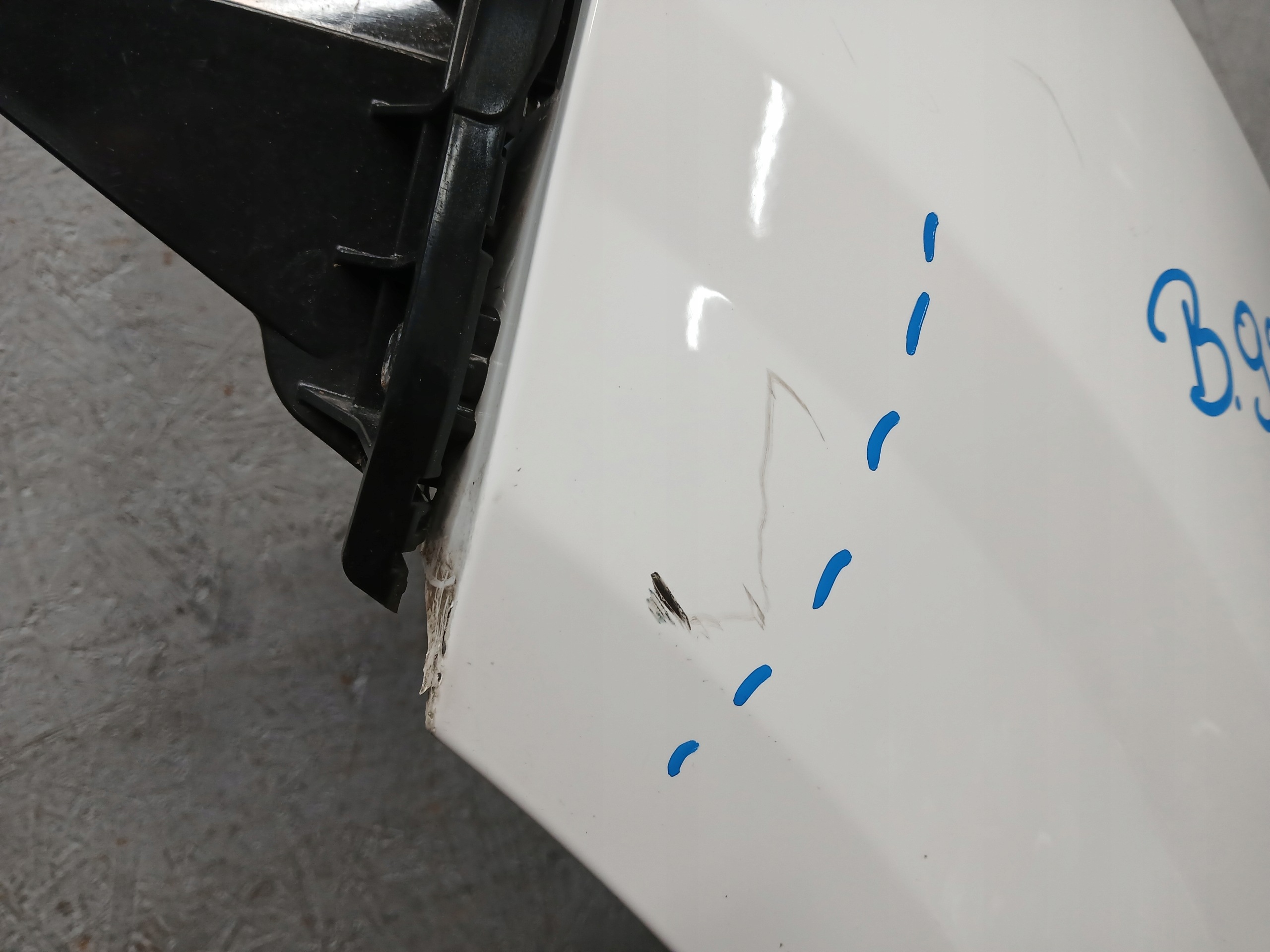 fender front left PEUGEOT 208 II 2 19