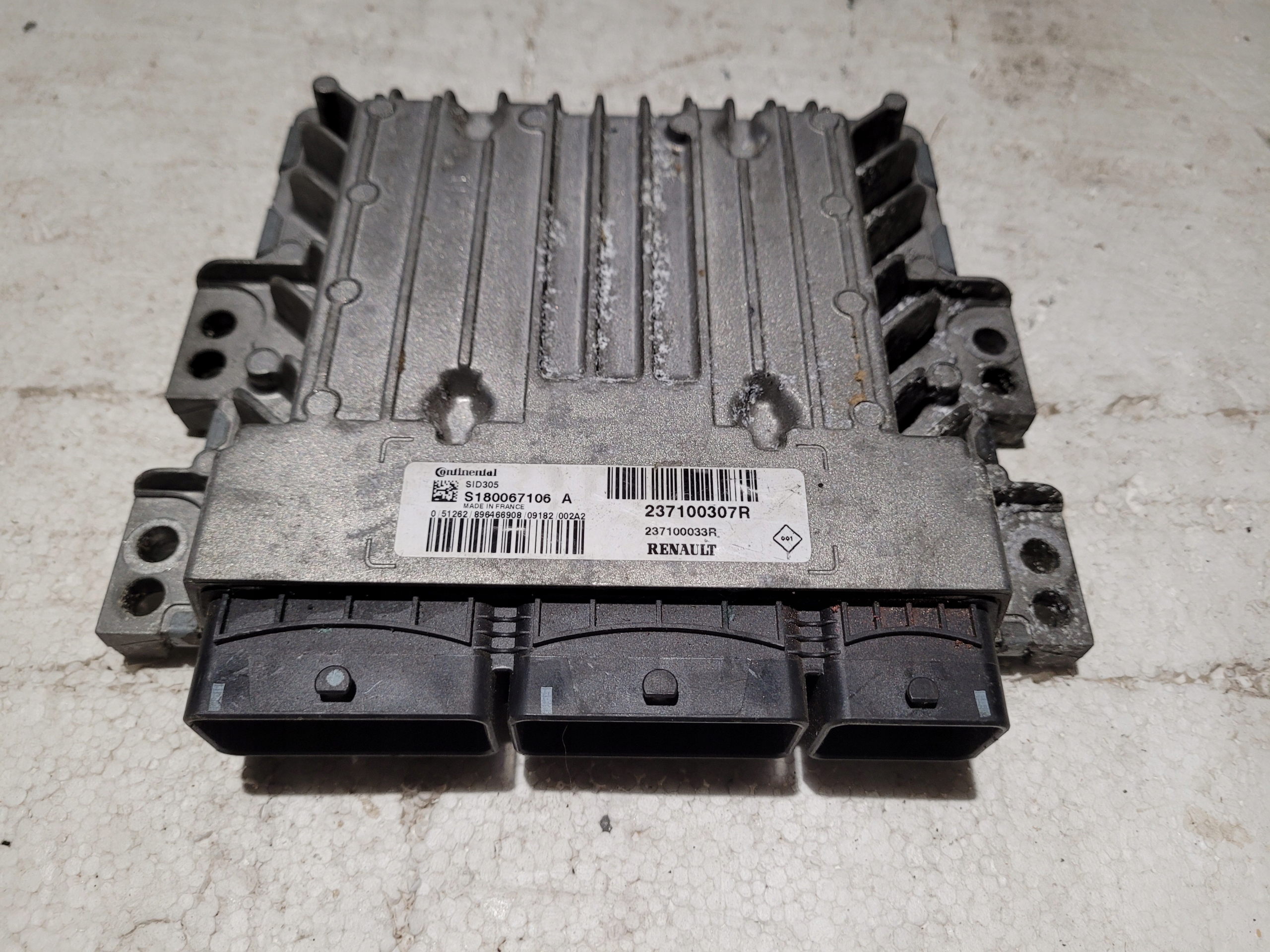 control unit of the engine RENAULT 237100307R
