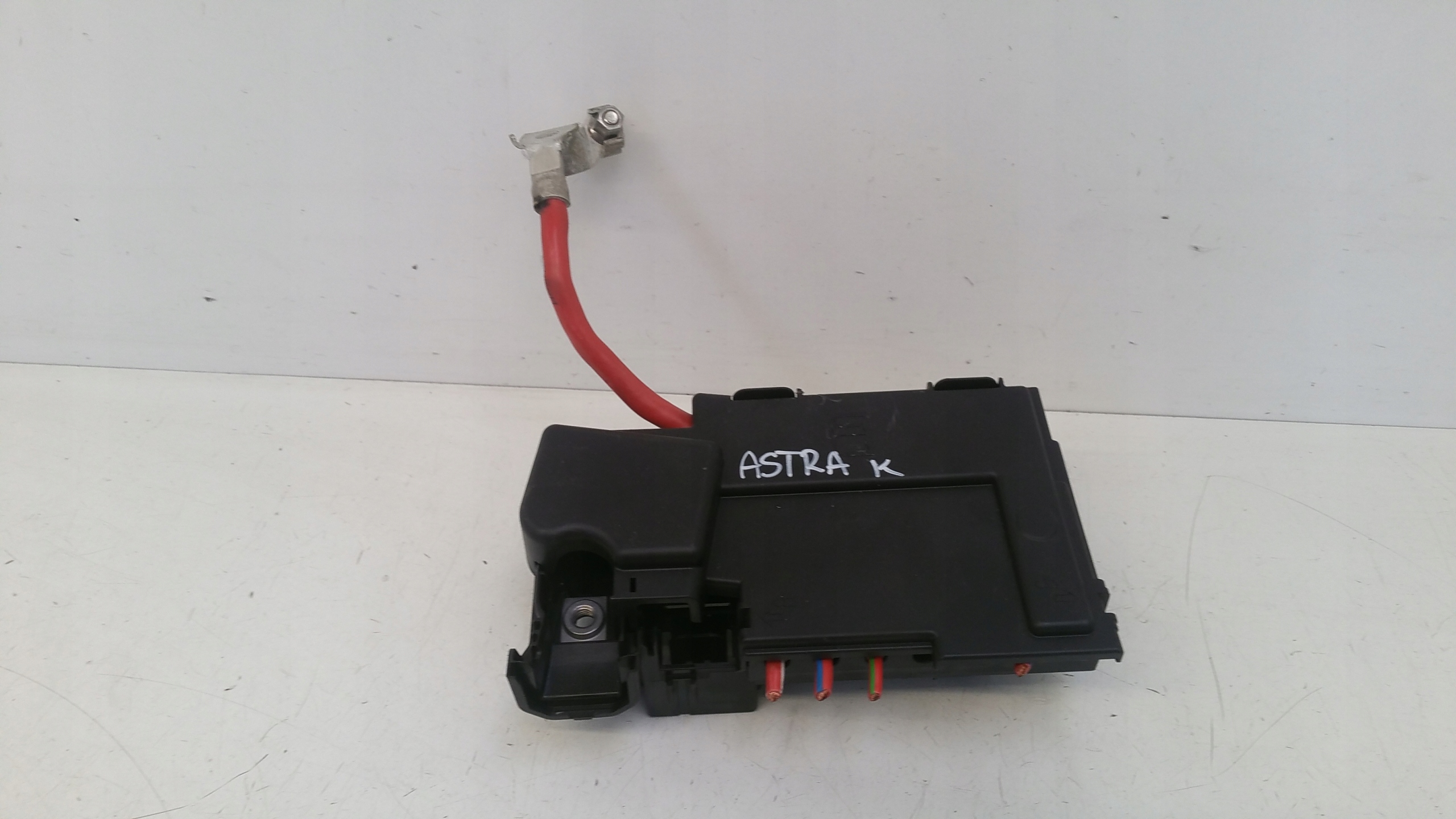 Module fusibles 39023241 Opel Astra K