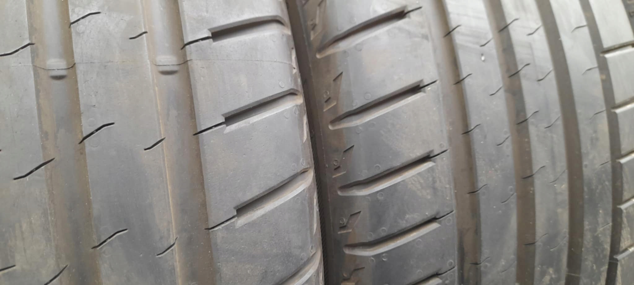 BRIDGESTONE POTENZA 215/40R18 89Y