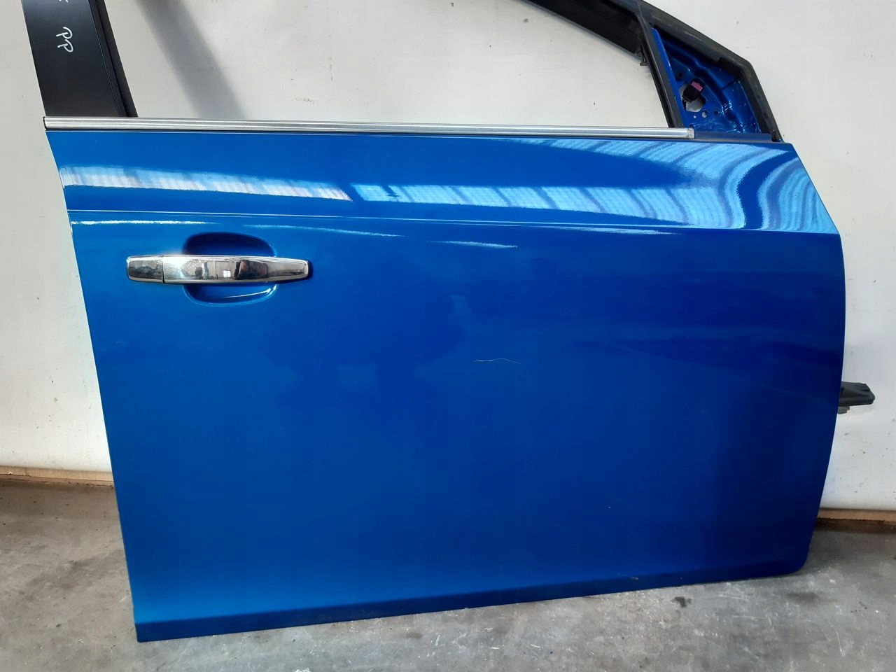 door front front right Chevrolet Cruze sedan GCT