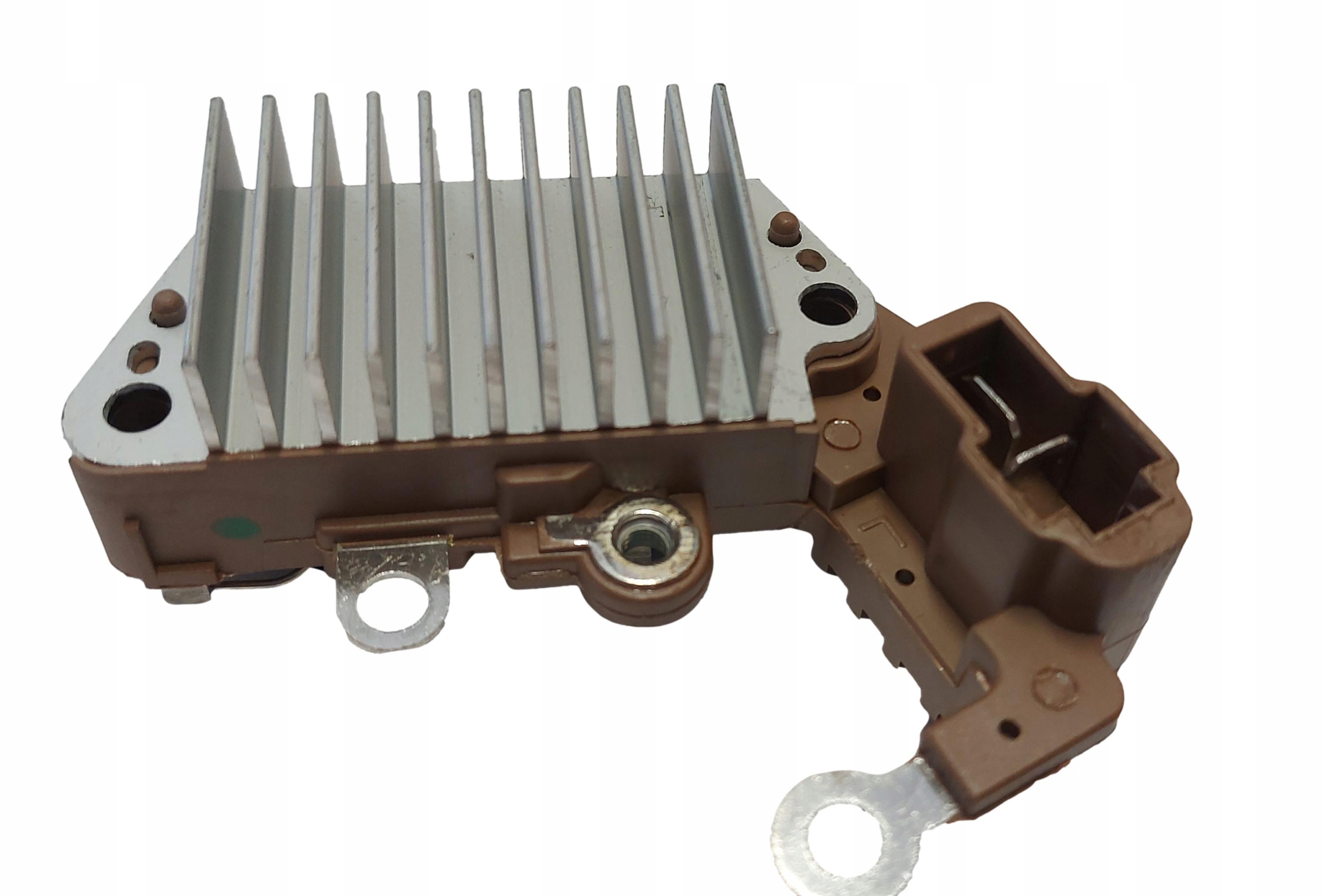 REGULATOR DENSO TOYOTA KUBOTA WTYCZKA L-IG