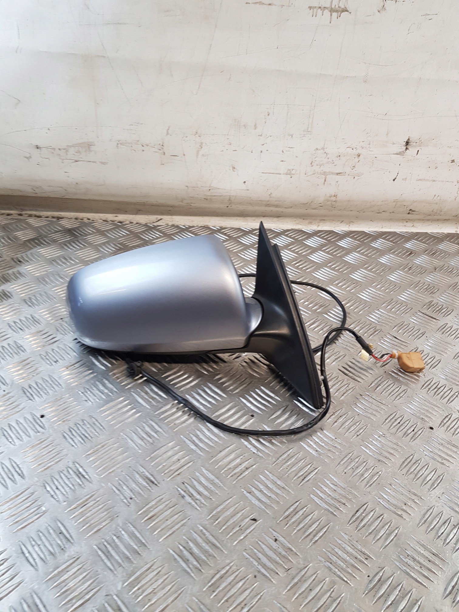 mirror right 5PIN AUDI A4 B7 KOMBI 04R- K: LY7H