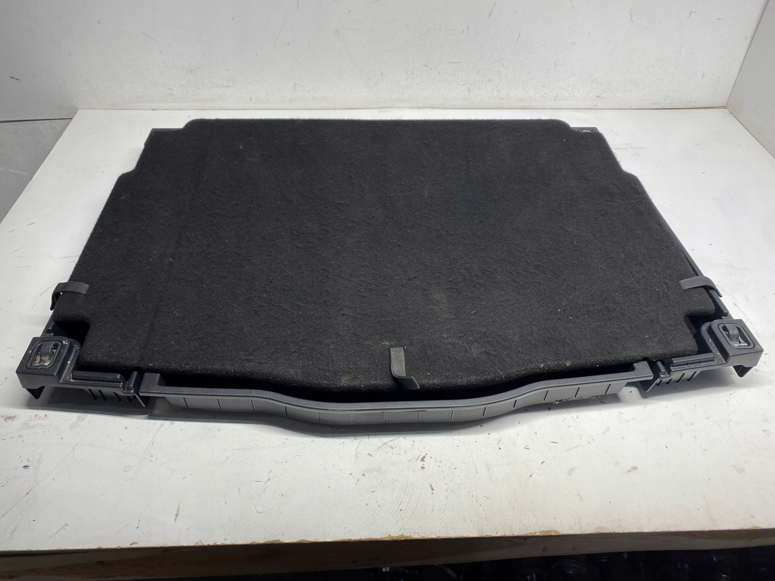 plato boot KUWETA KIA CEED II HB 12-16