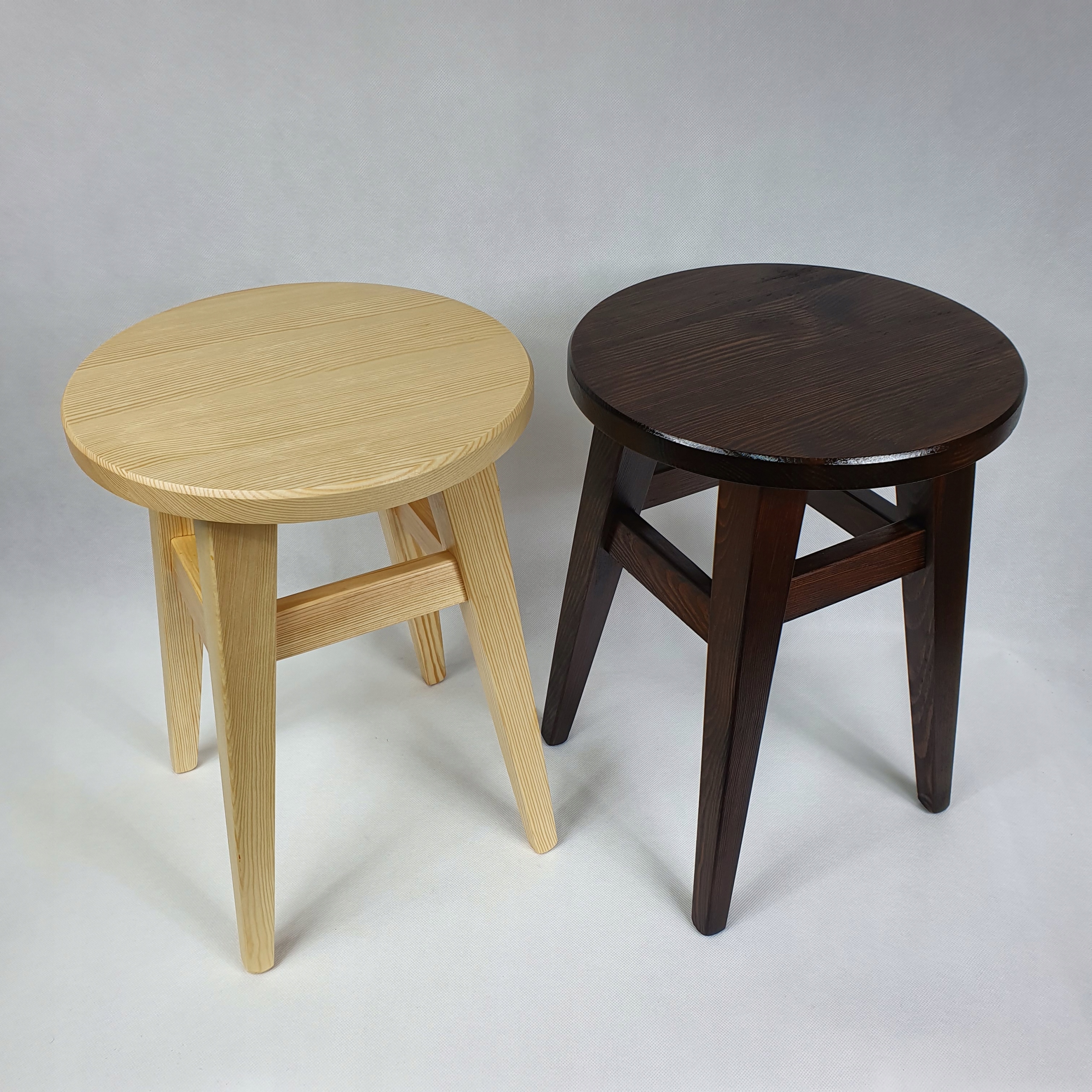 Taboret drewniany kuchenny sosnowy 45cm kolor brąz Kod producenta DREWNIANY SOSNOWY