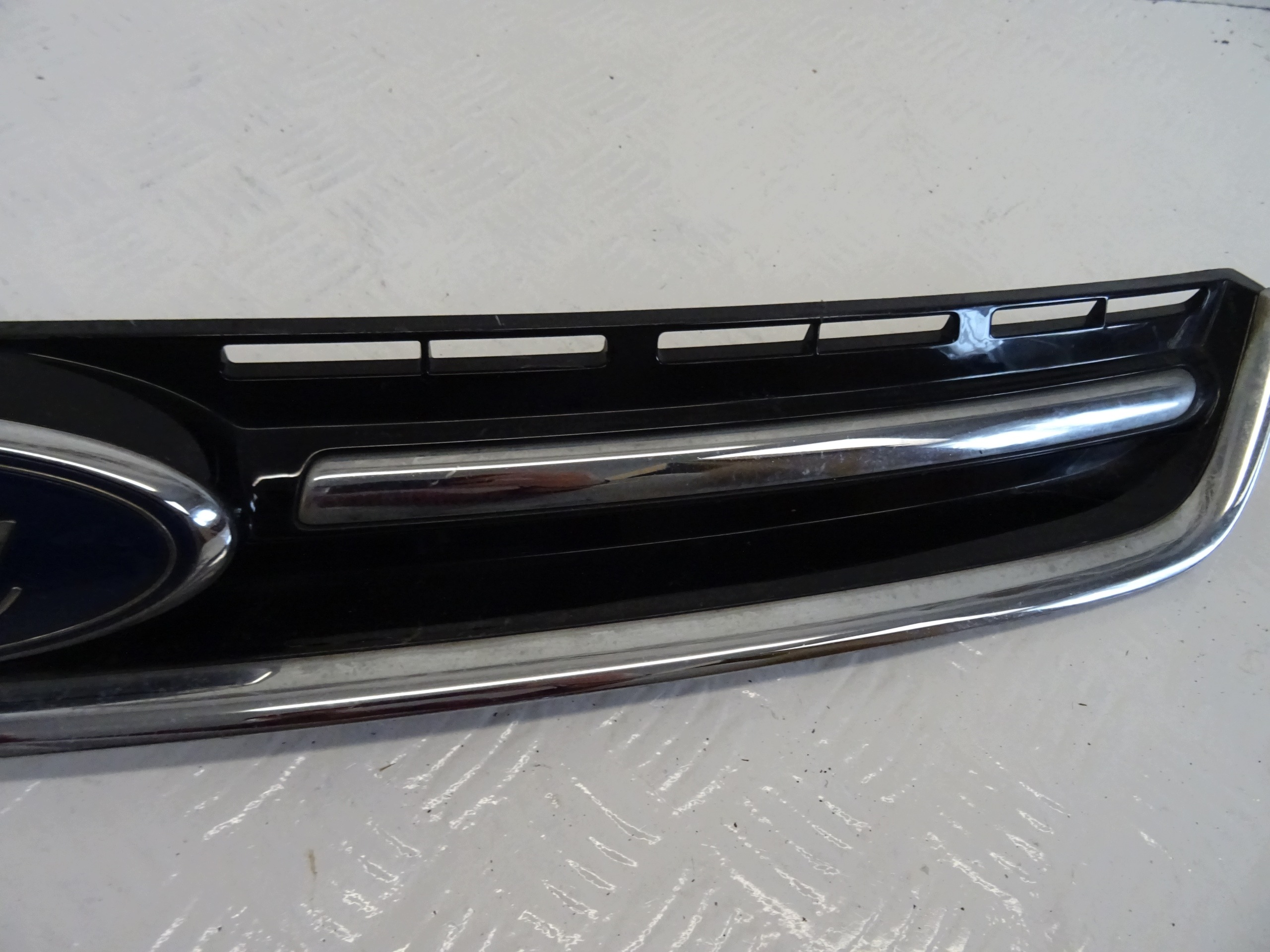grill grille front front FORD KUGA MK2 CV44-8150-AC