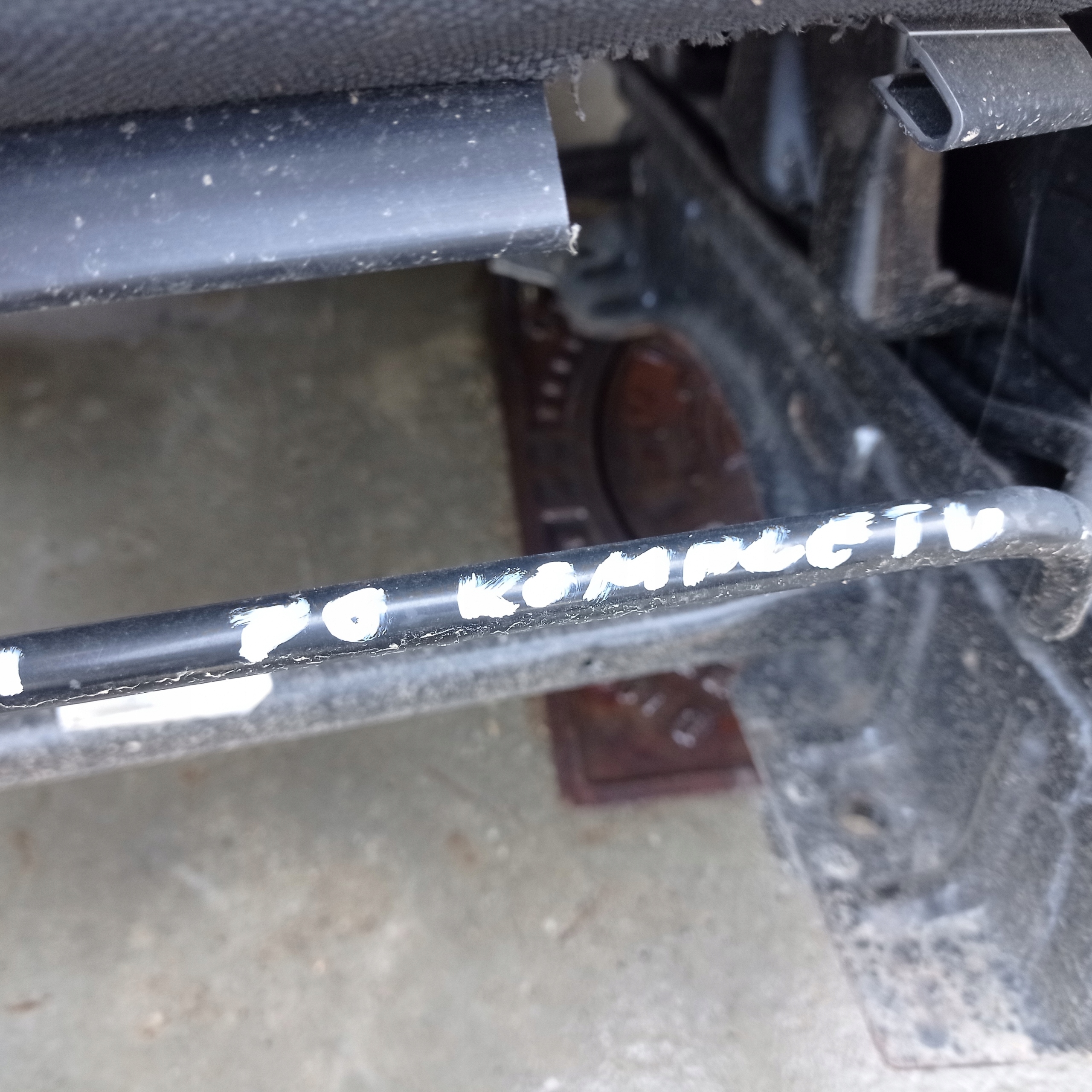 BERLINGO II кресла перед левая правая