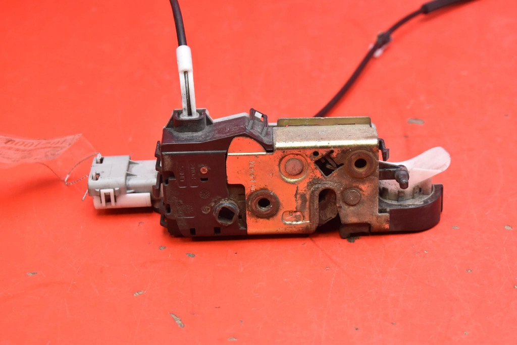 lock door left front front EU PEUGEOT 407 1 and SW 04-10