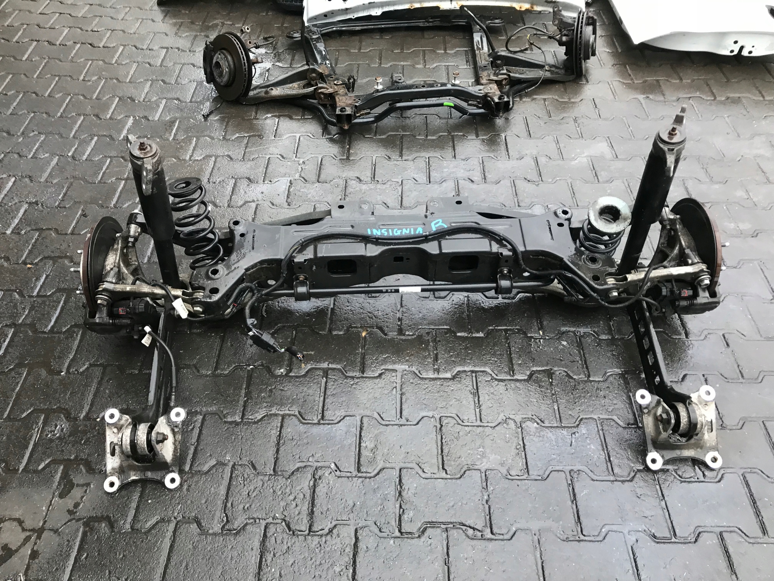 OPEL INSIGNIA B II 2018 HB ZAWIESZENIE TYLNE BELKA ZAWIESZENIA KOMPLETNA