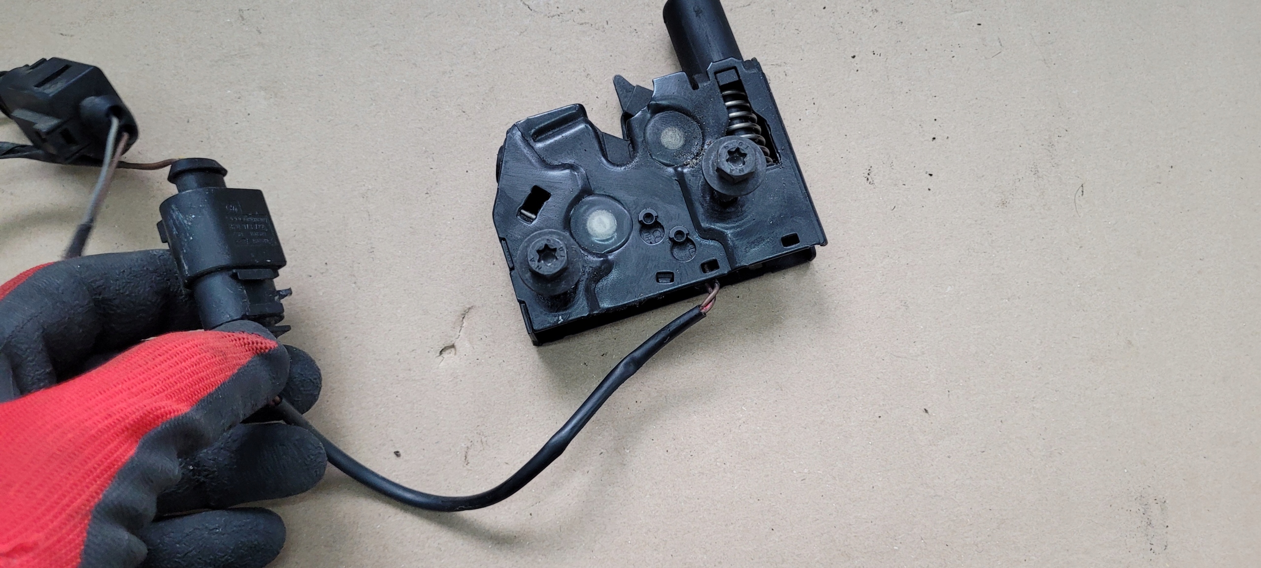 A7 4G S7 bonnet latch lock front 4G0823509C A6 C7 4G