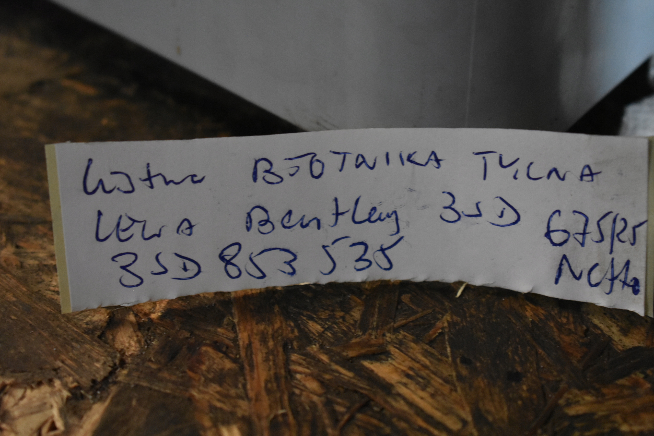 IDEALNA lista sárvédöt hátso bal BENTLEY 3SD 1