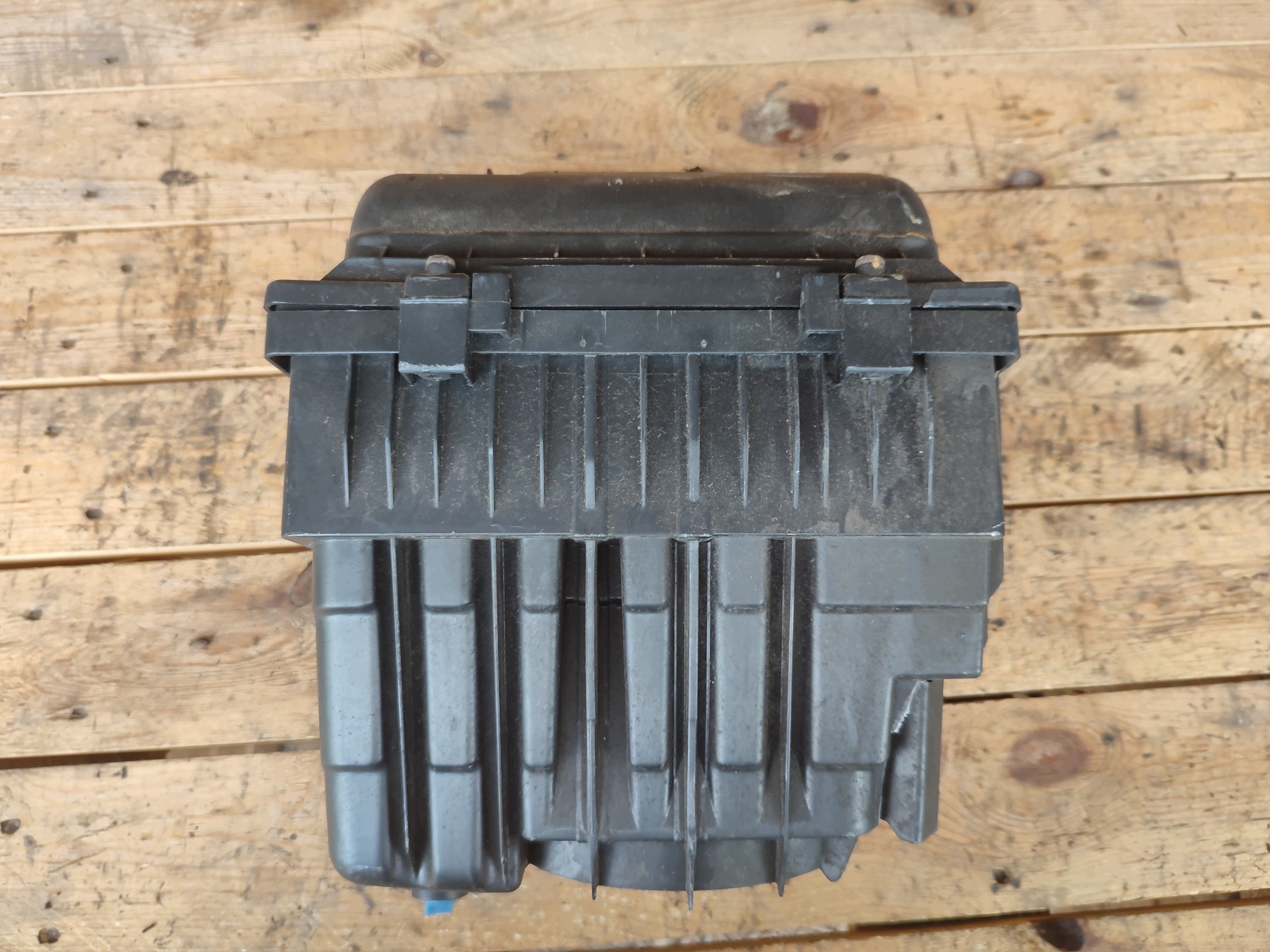 obal vzduchového filtra VW T5 2.0