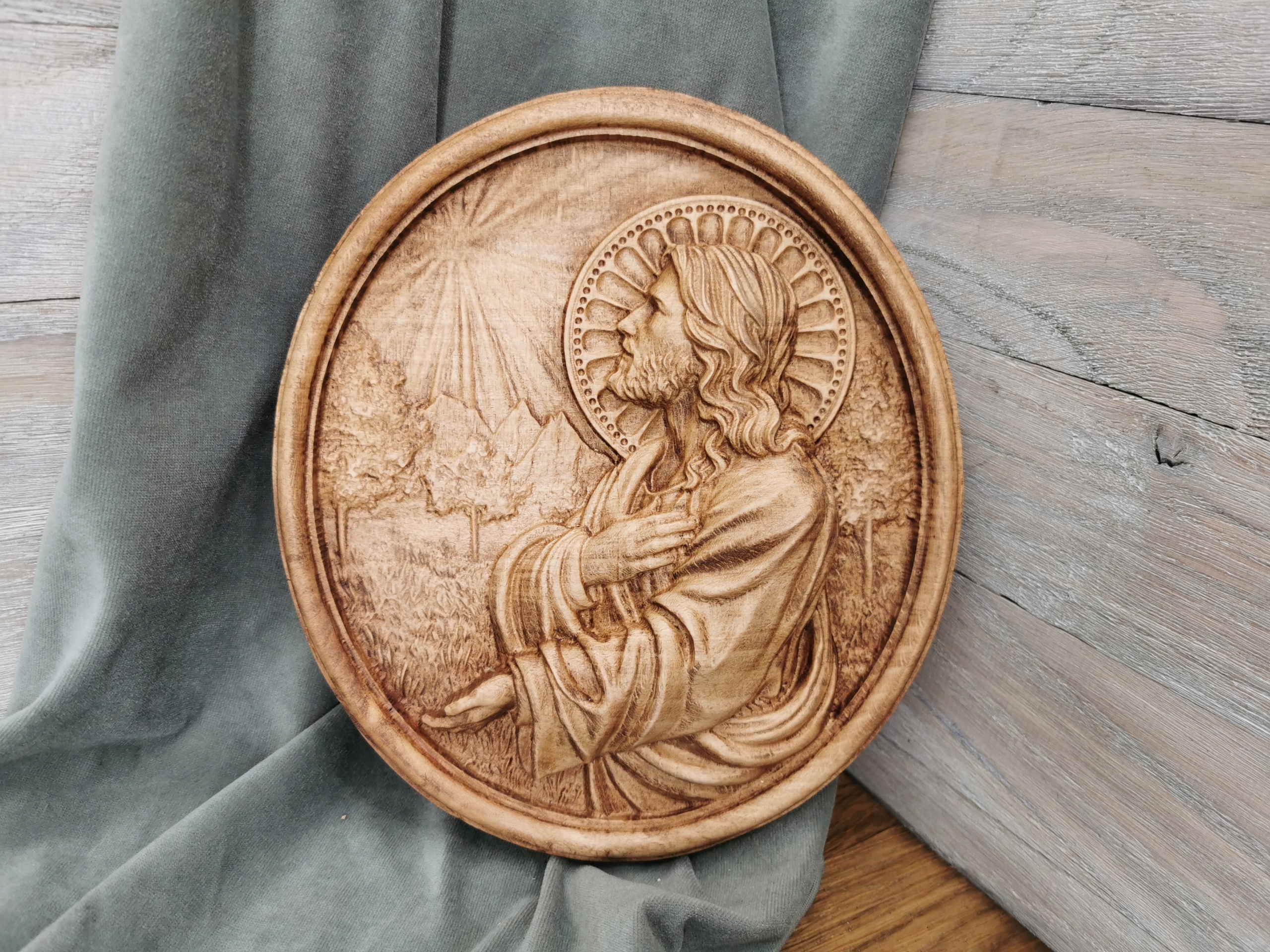 Dřevěná placatka dárek na svaté přijímání Ježíš svatba 40 cm