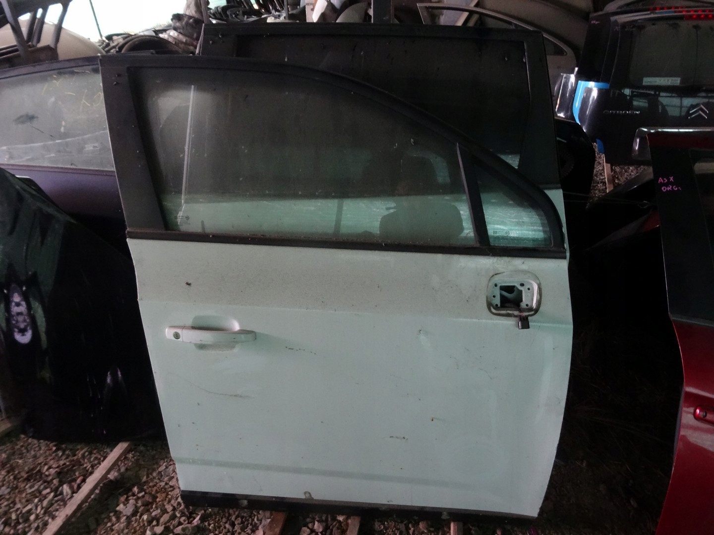 CHEVROLET ORLANDO door right front