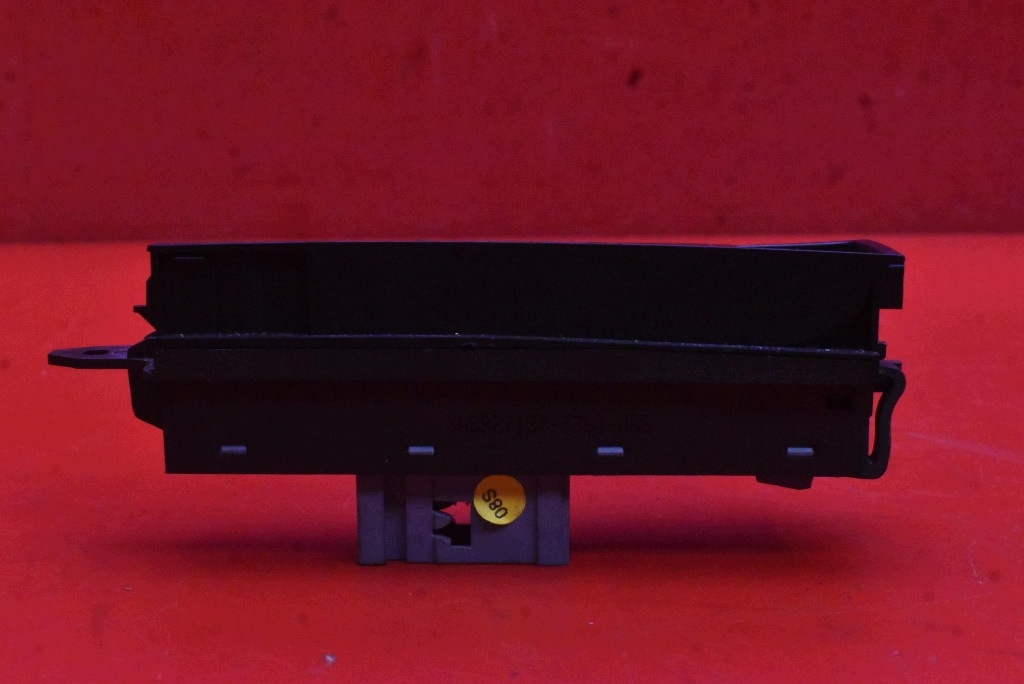 páčka tlačítko elektrická brzda AUTO HOLD 3AB927137 VW PASSAT CC 08-12