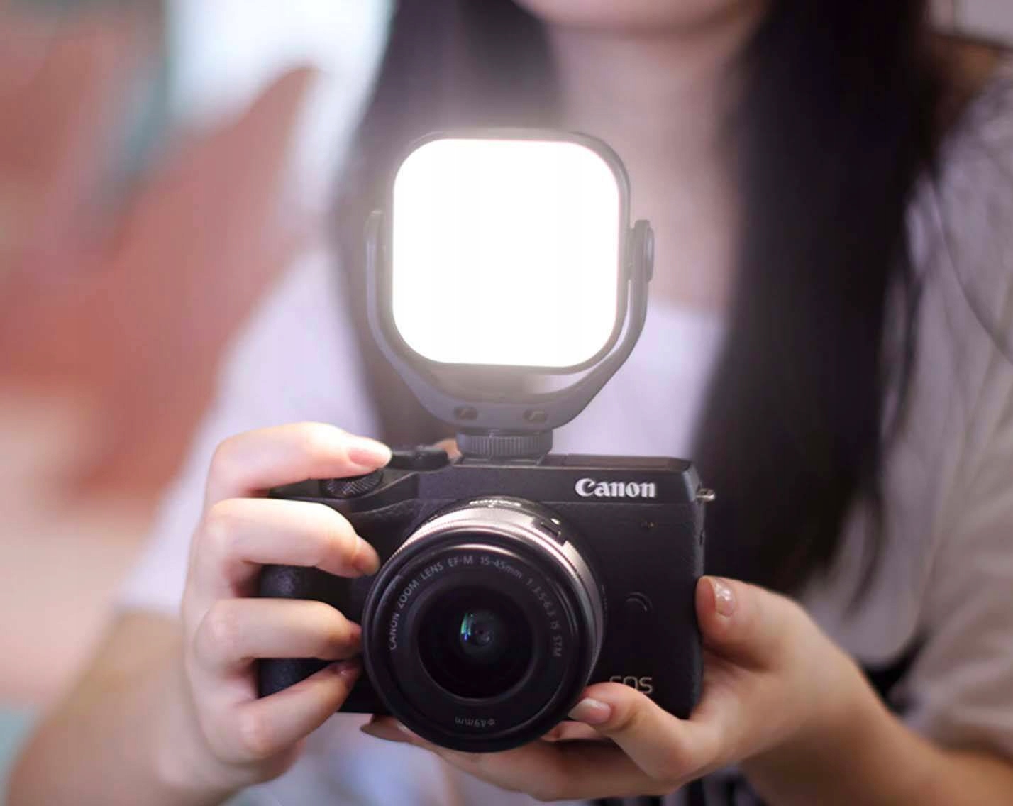 Lampa LED Obrotowa Video Fotograficzna Ulanzi VL66 MINI MAŁA OŚWIETLENIE Waga produktu z opakowaniem jednostkowym 0.146 kg