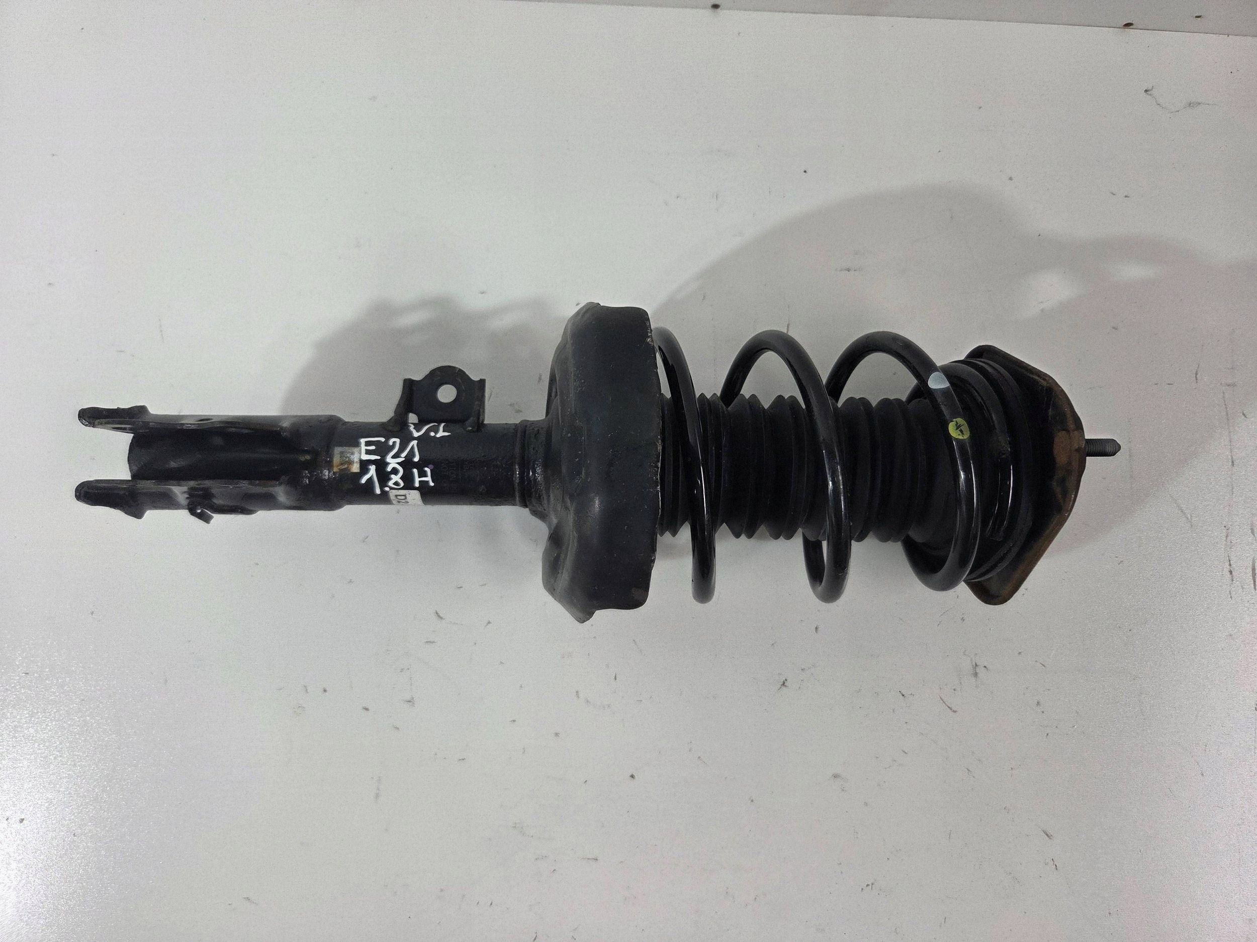 Toyota Corolla E21 1,8 H shock absorber front left 4852002P10 (F909)