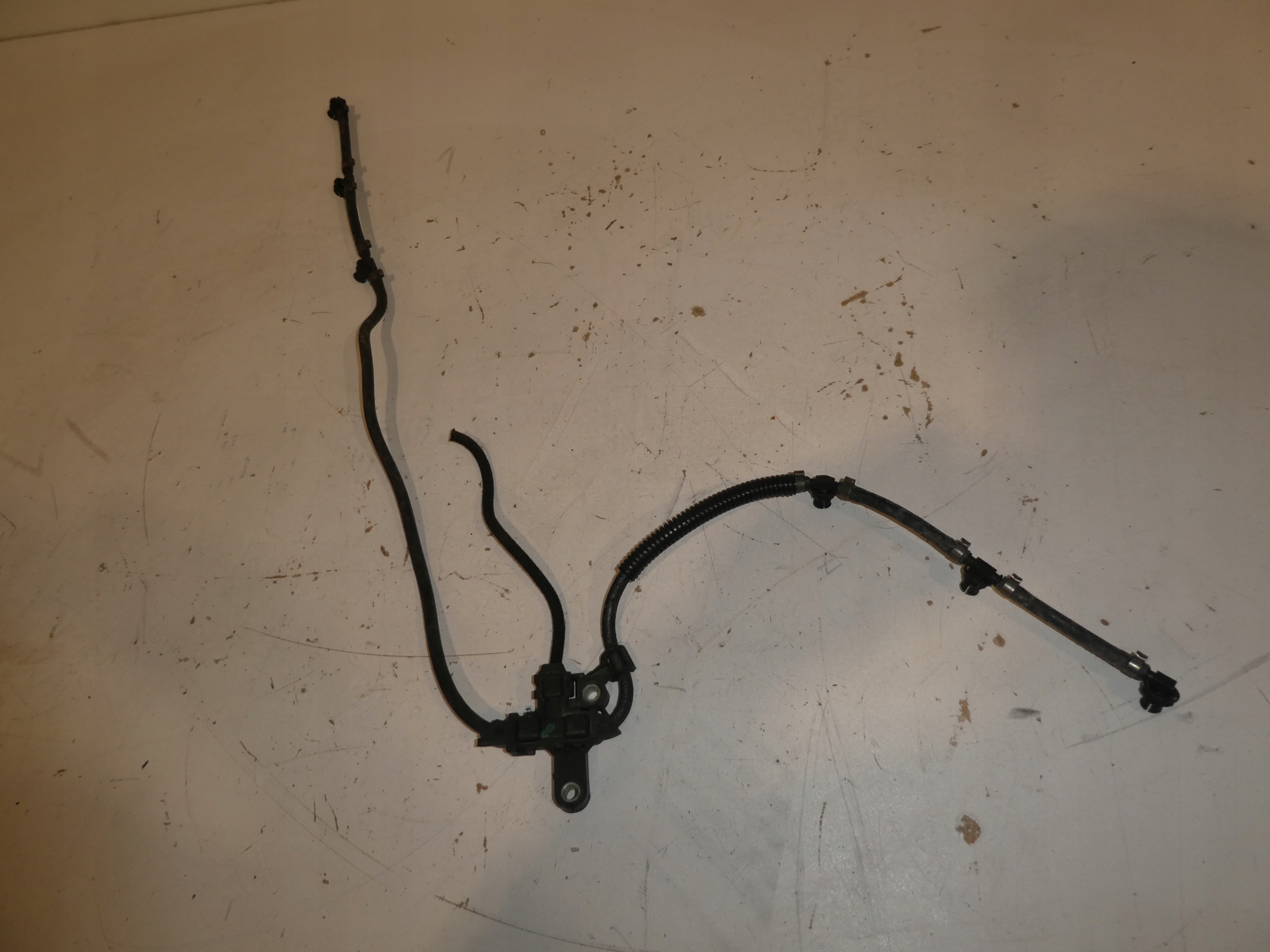 FUEL LINE EINSPRITZDÜSE A6420780341 MERCEDES 3.0CDI