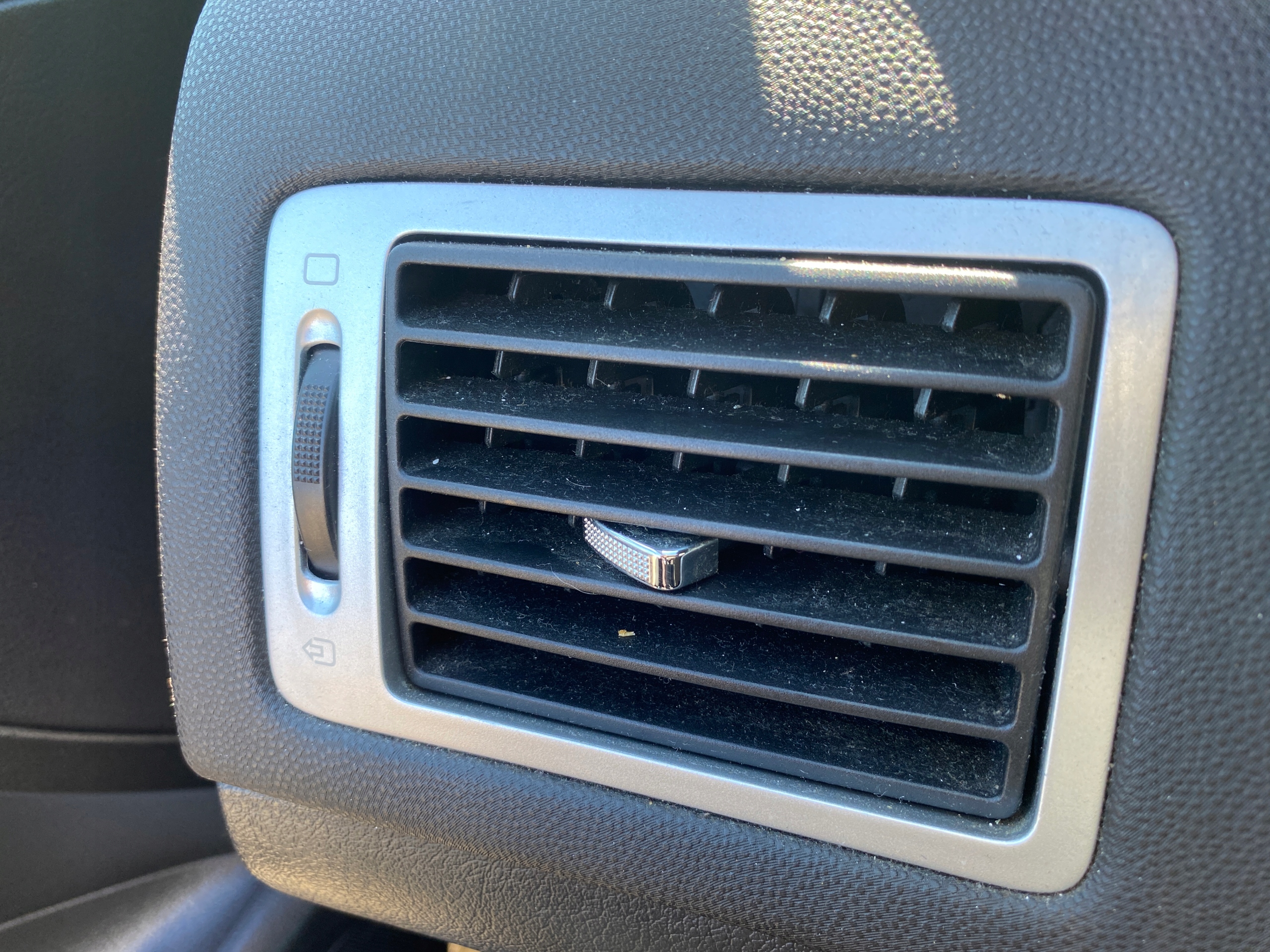 grid air conditioning devices air left driver´s Peugeot 307 SW 05-08