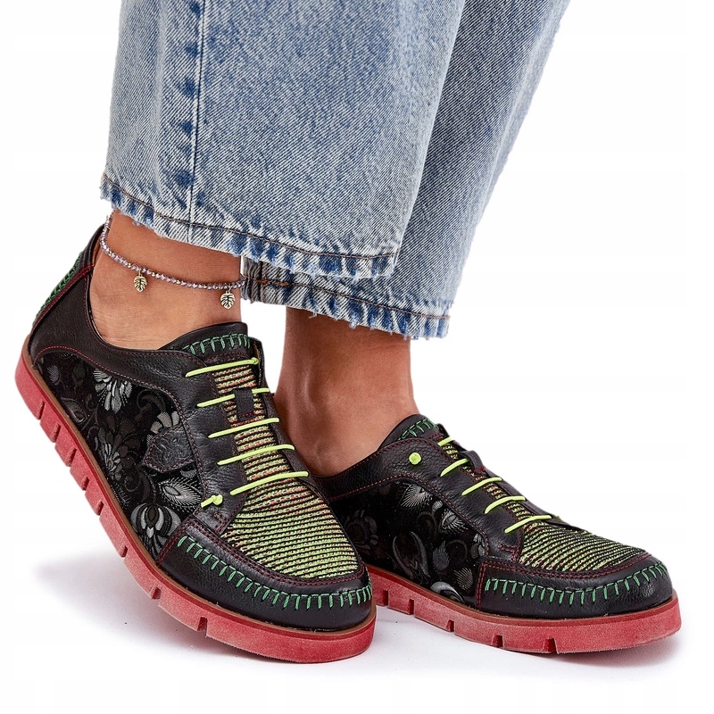 Dámské Kožené Polobotky Vzorované Maciejka 06784-20 Černé 36